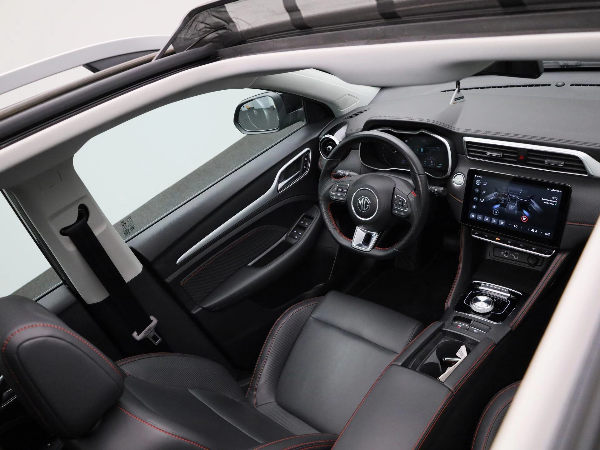 MG-ZS EV-image-38
