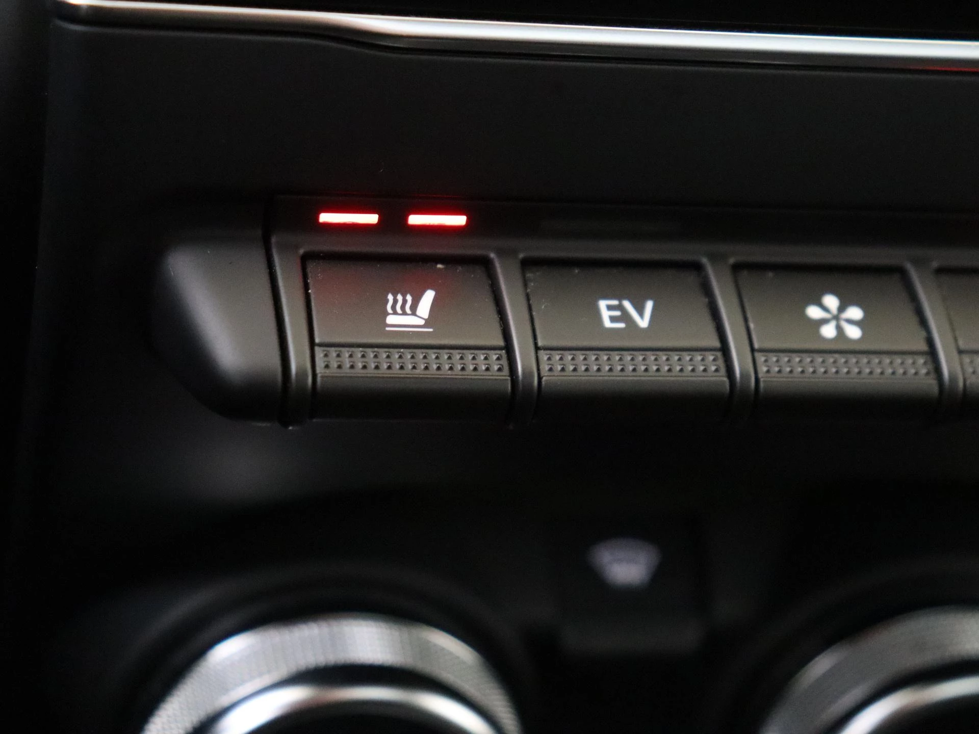 Renault-Arkana-image-23