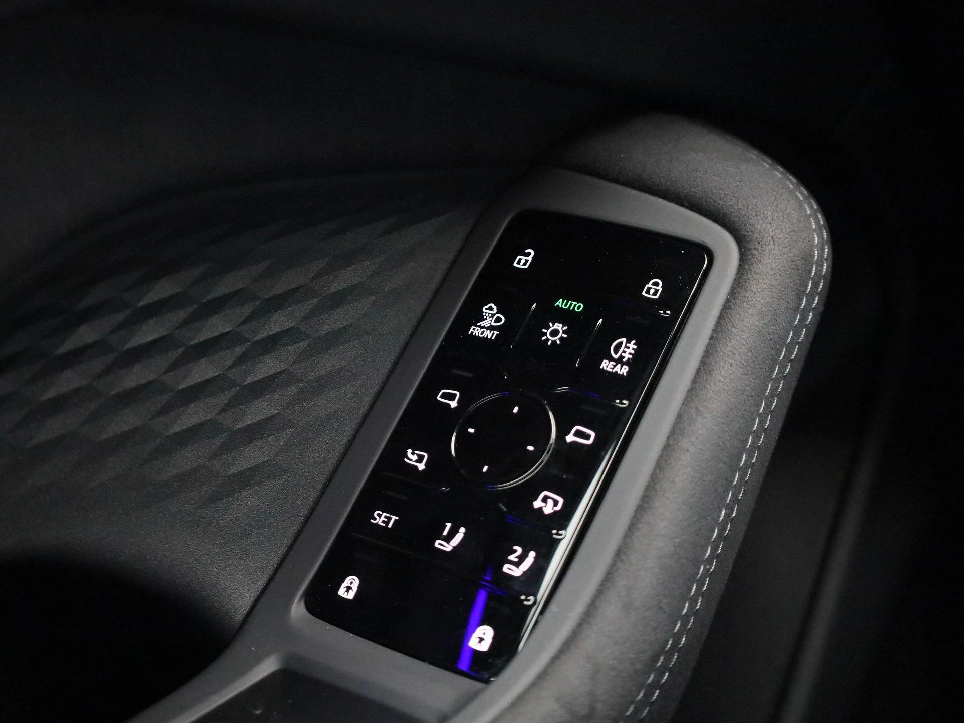 Audi-A6-image-35