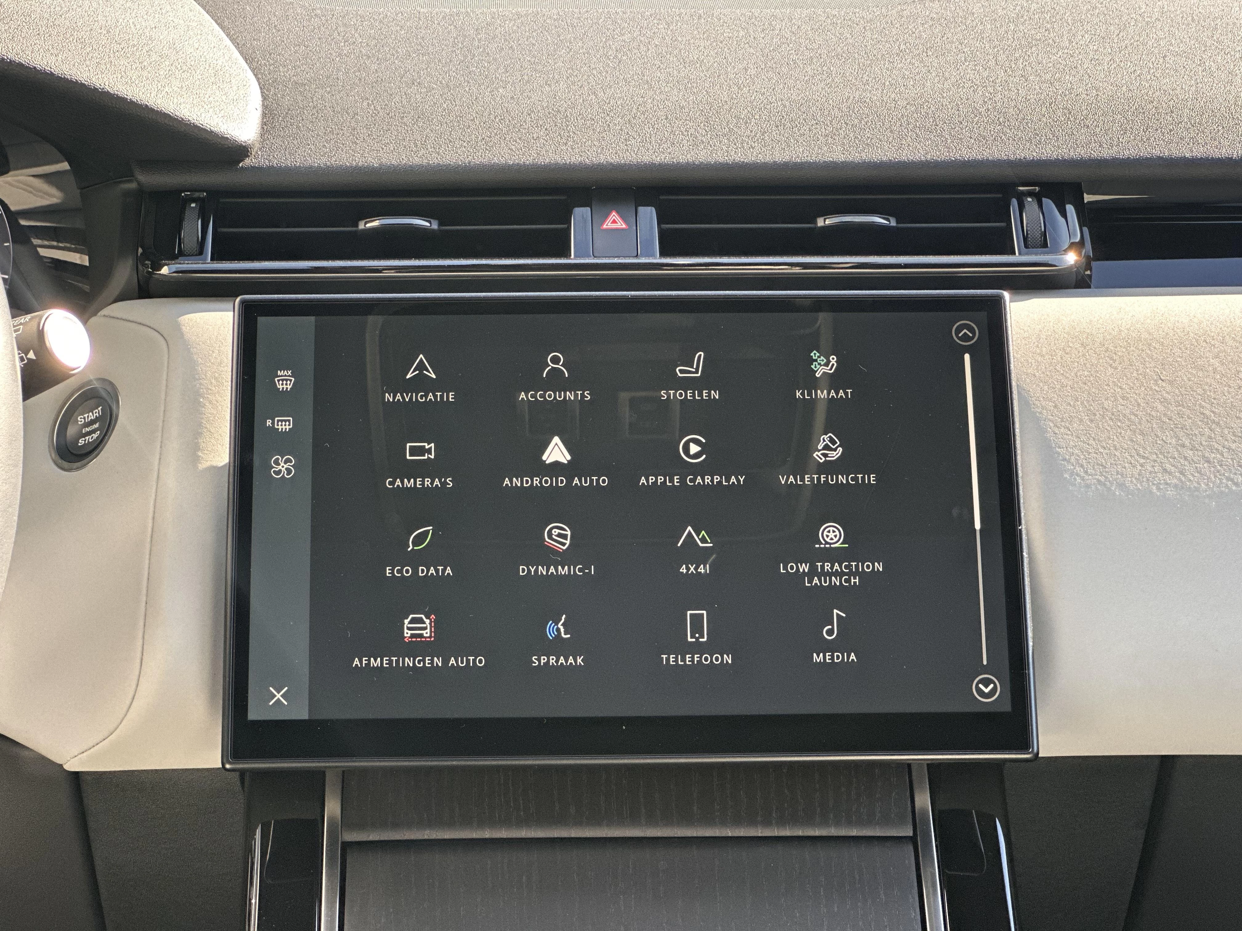 Land Rover-Range Rover Velar-image-20