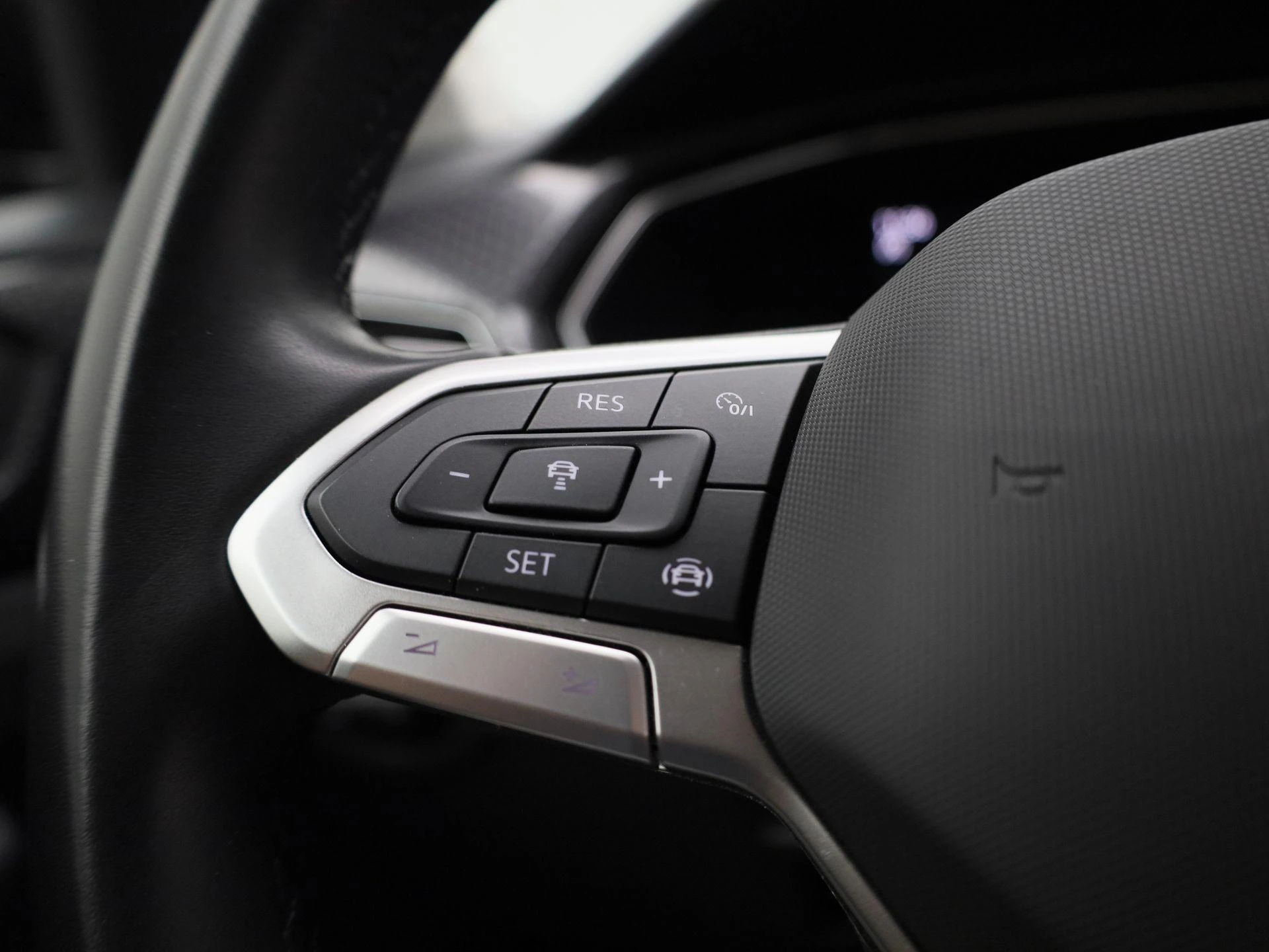 Volkswagen-T-Cross-image-16