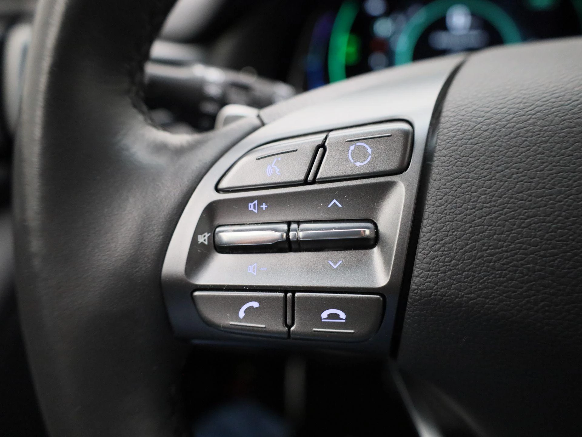 Hyundai-IONIQ-image-19