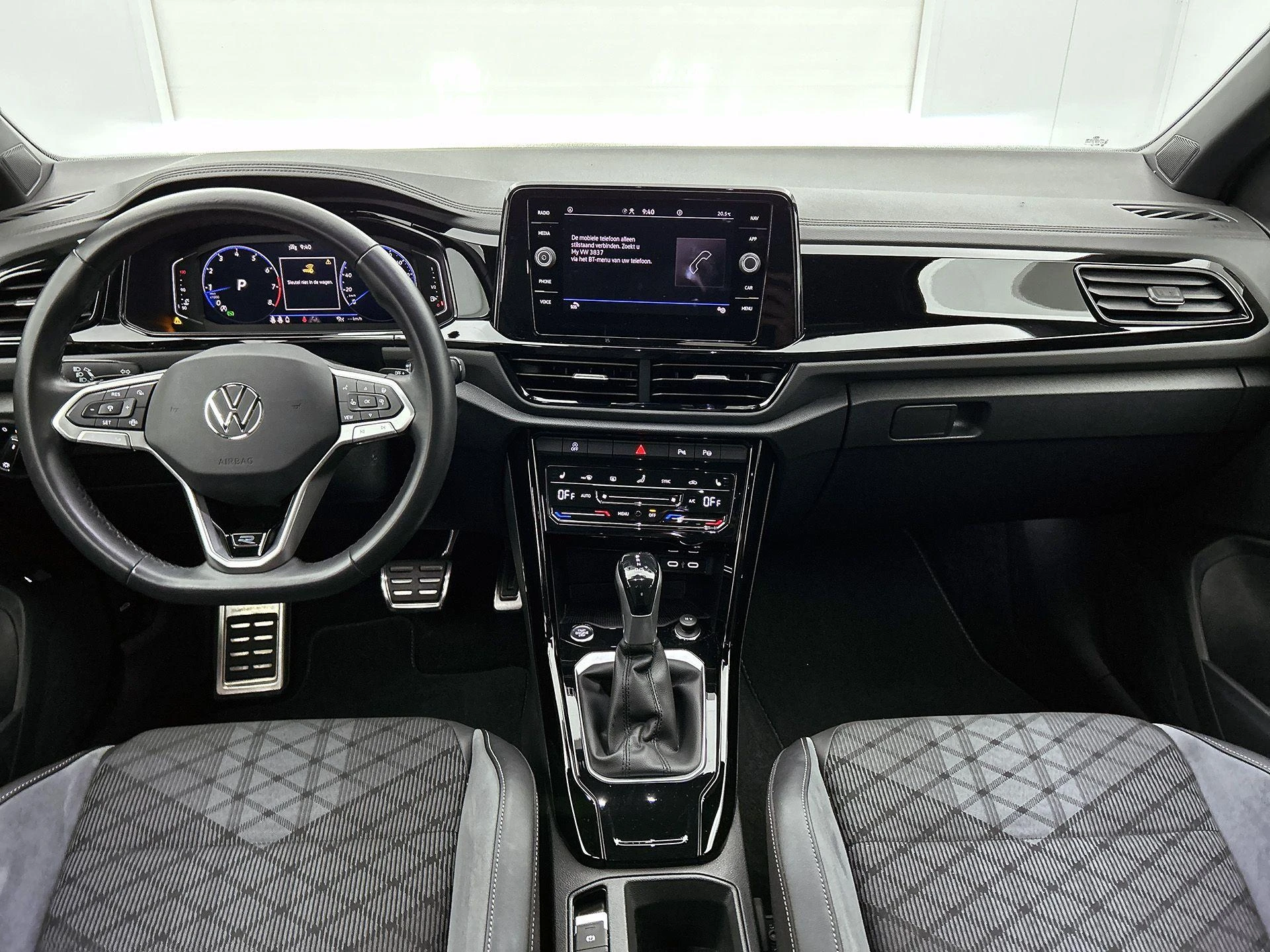 Volkswagen T-Roc 1.5 TSI R-Line Business | 150 PK |
