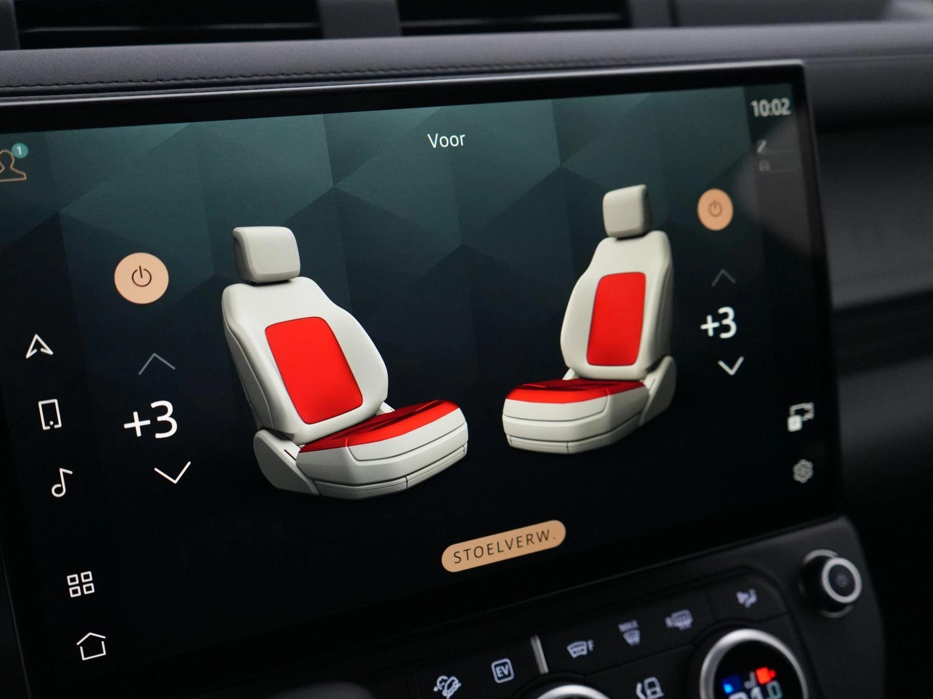 Land Rover-Defender-image-25