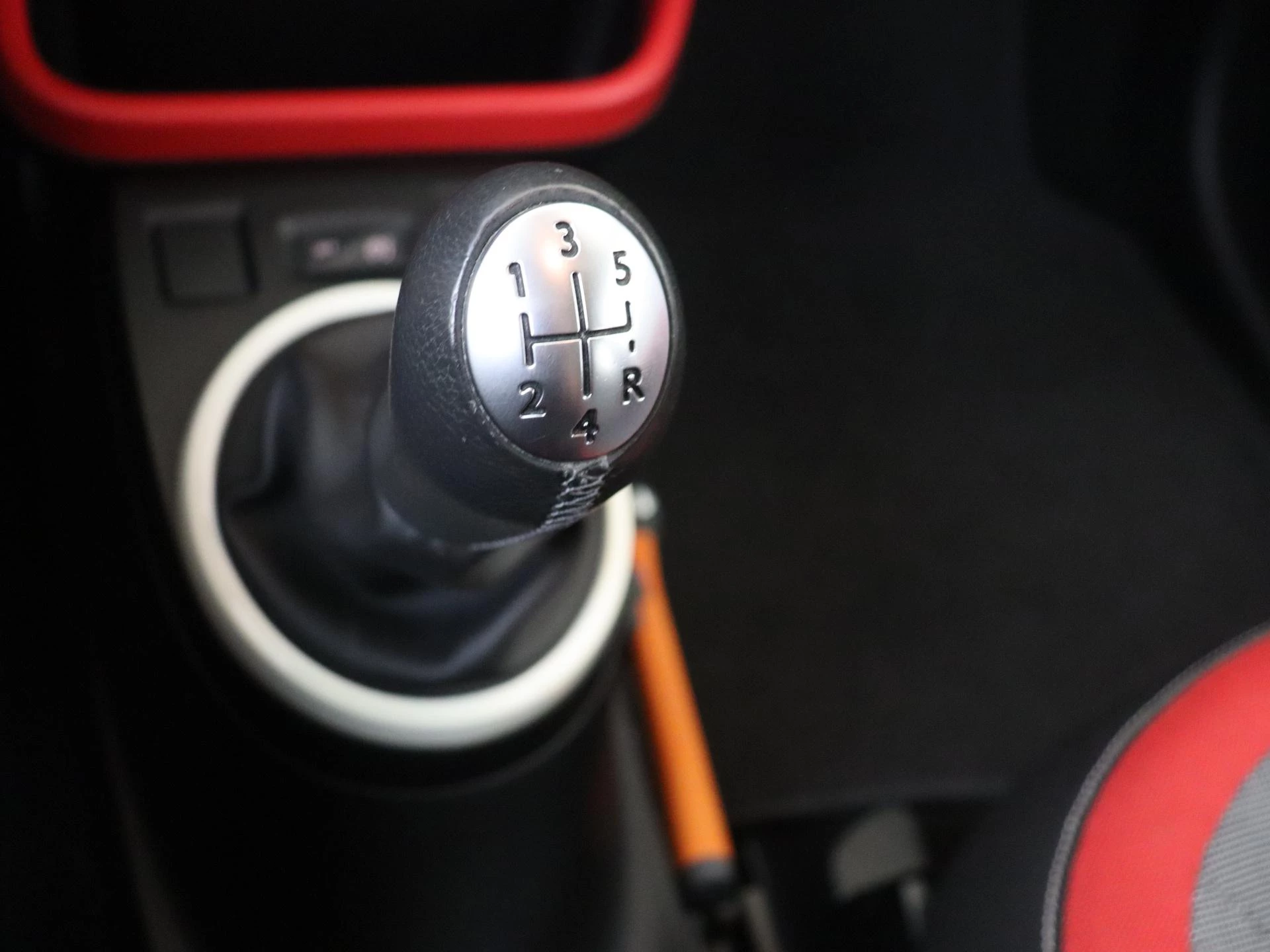 Renault-Twingo-image-15