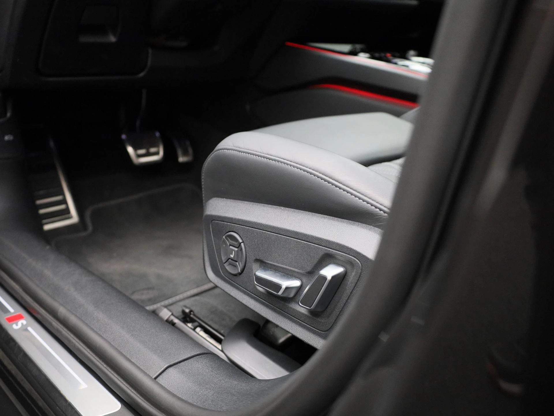 Audi-A6-image-41