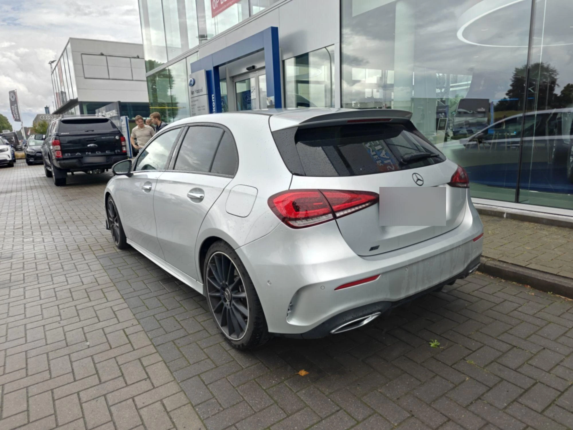 Mercedes-Benz-A-Klasse-image-3