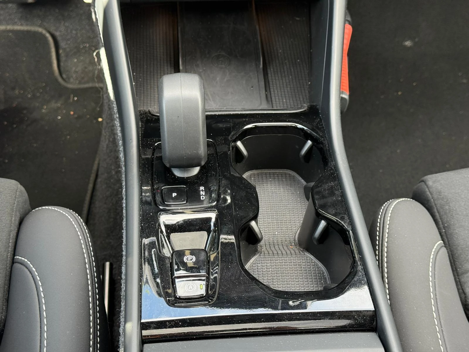 Volvo-XC40-image-28