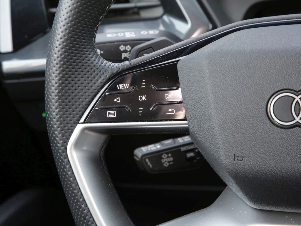 Audi Q4 Sportback e-tron 50 quattro S line PANO*NAVI*HuD*R-CAM*MATRIX-LED*SHZ