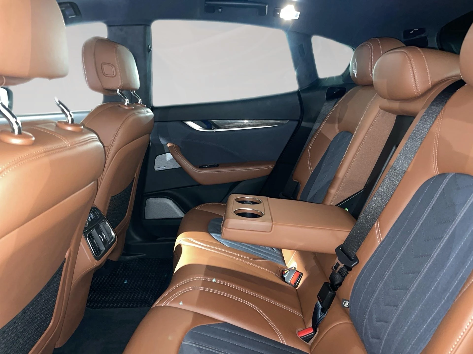 Maserati-Levante-image-10