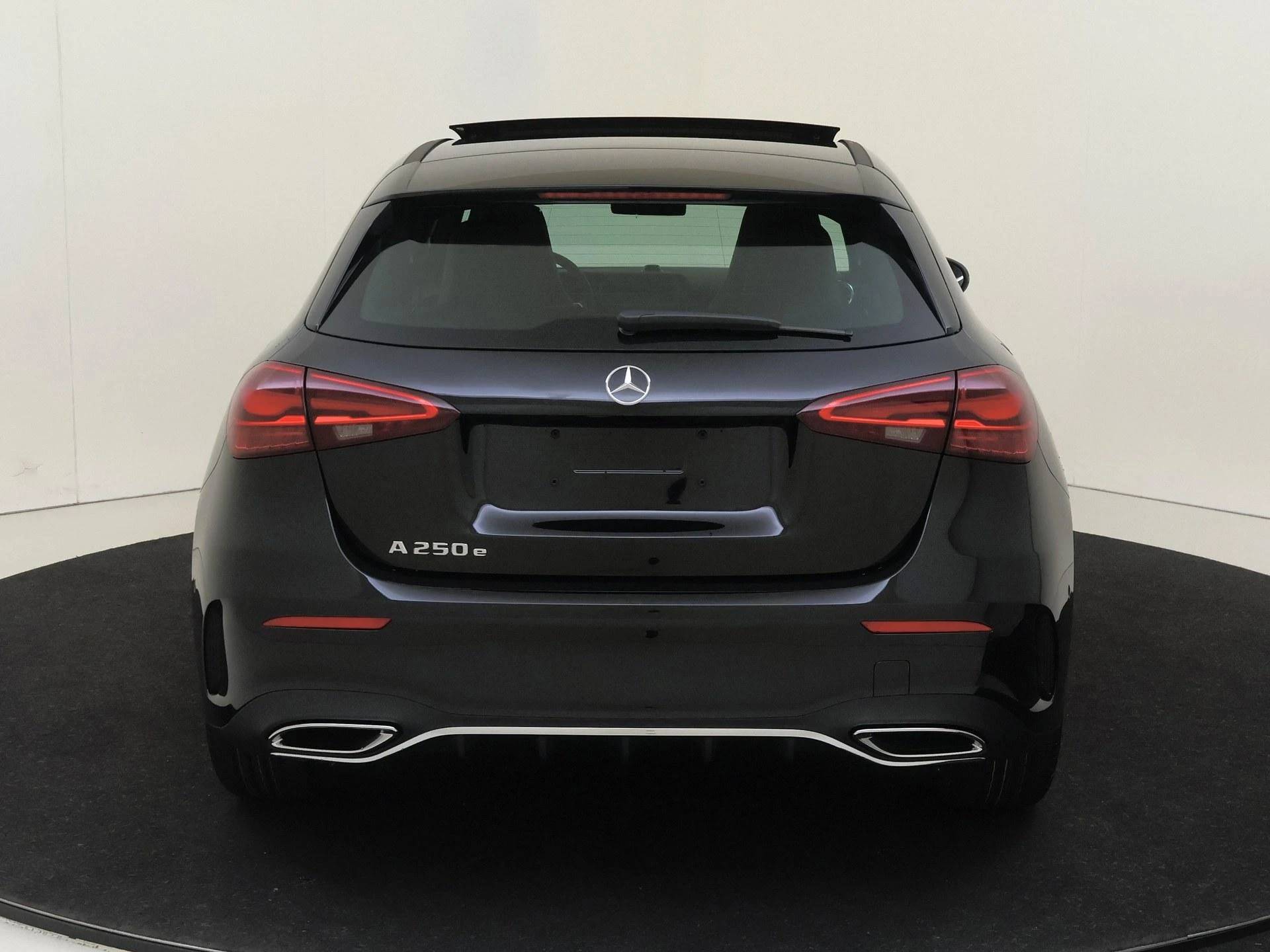 Mercedes-Benz-A-Klasse-image-5