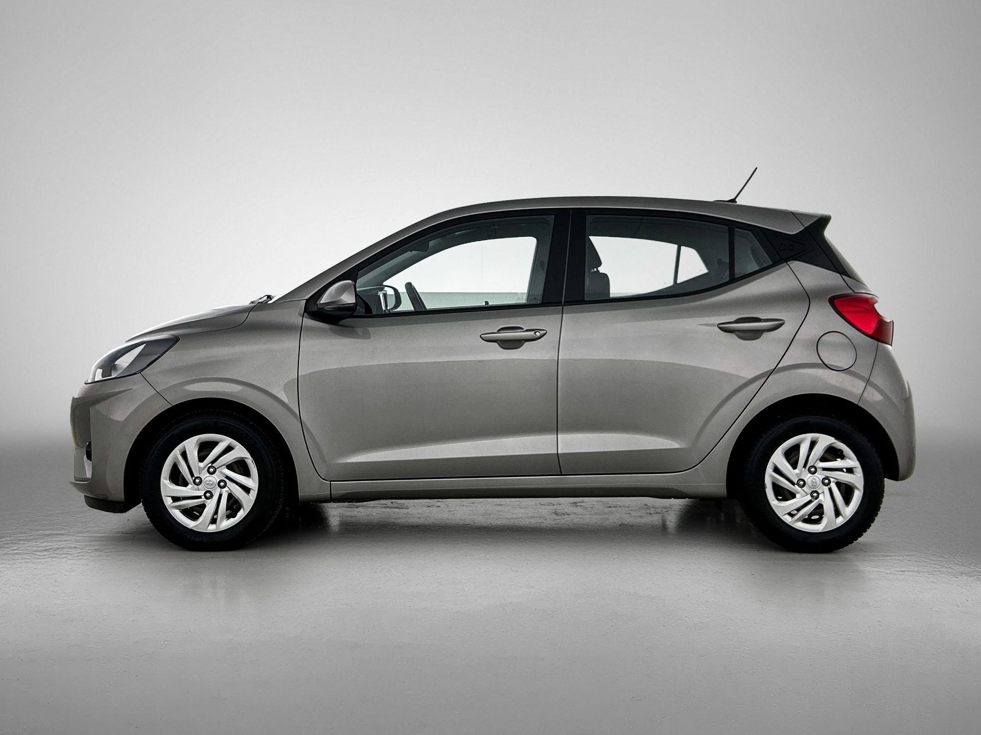 Hyundai-i10-image-1
