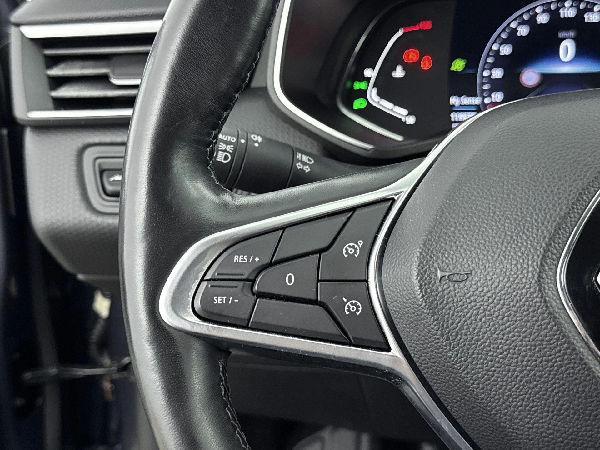 Renault-Clio-image-5