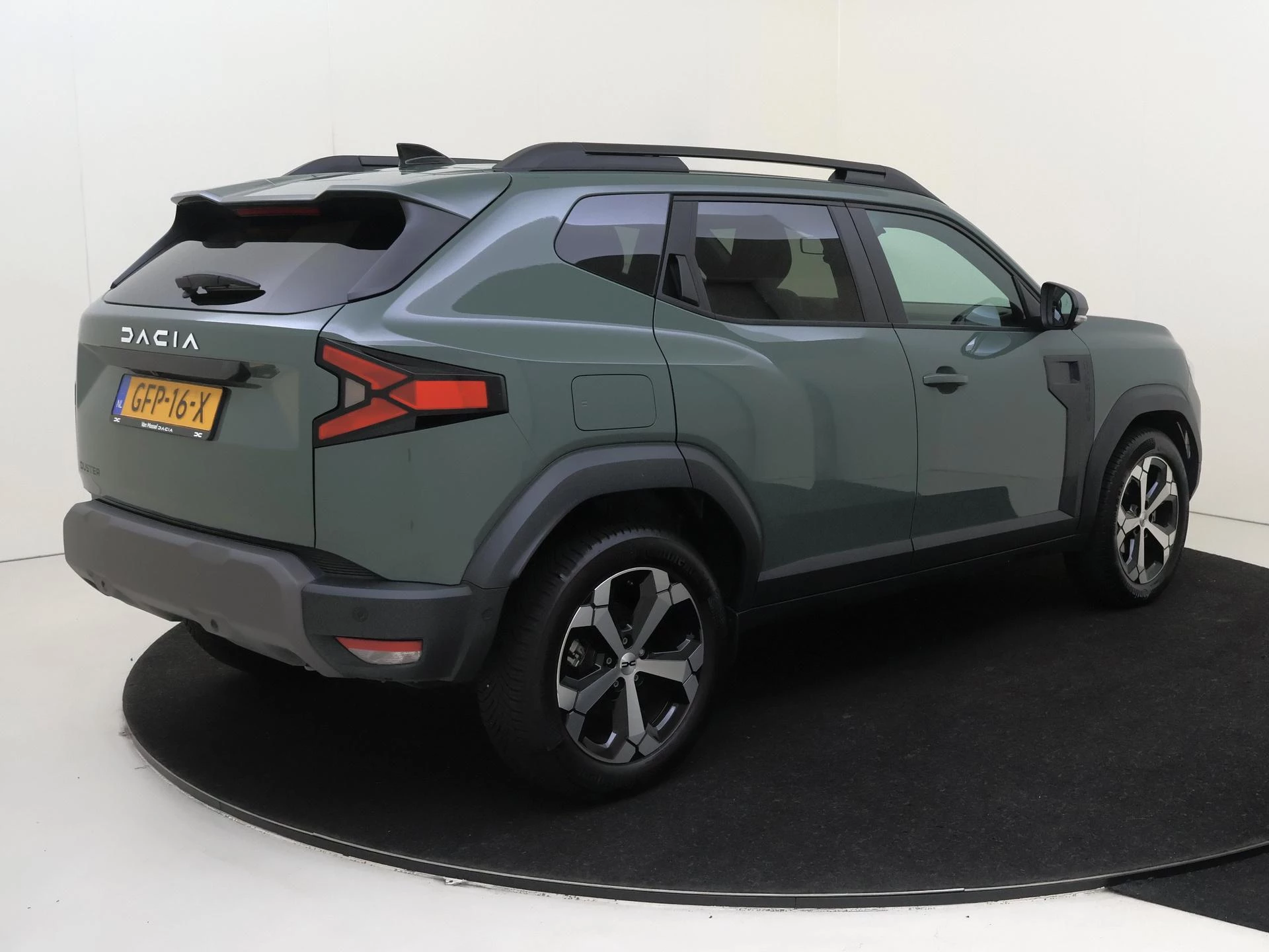 Dacia-Duster-image-3