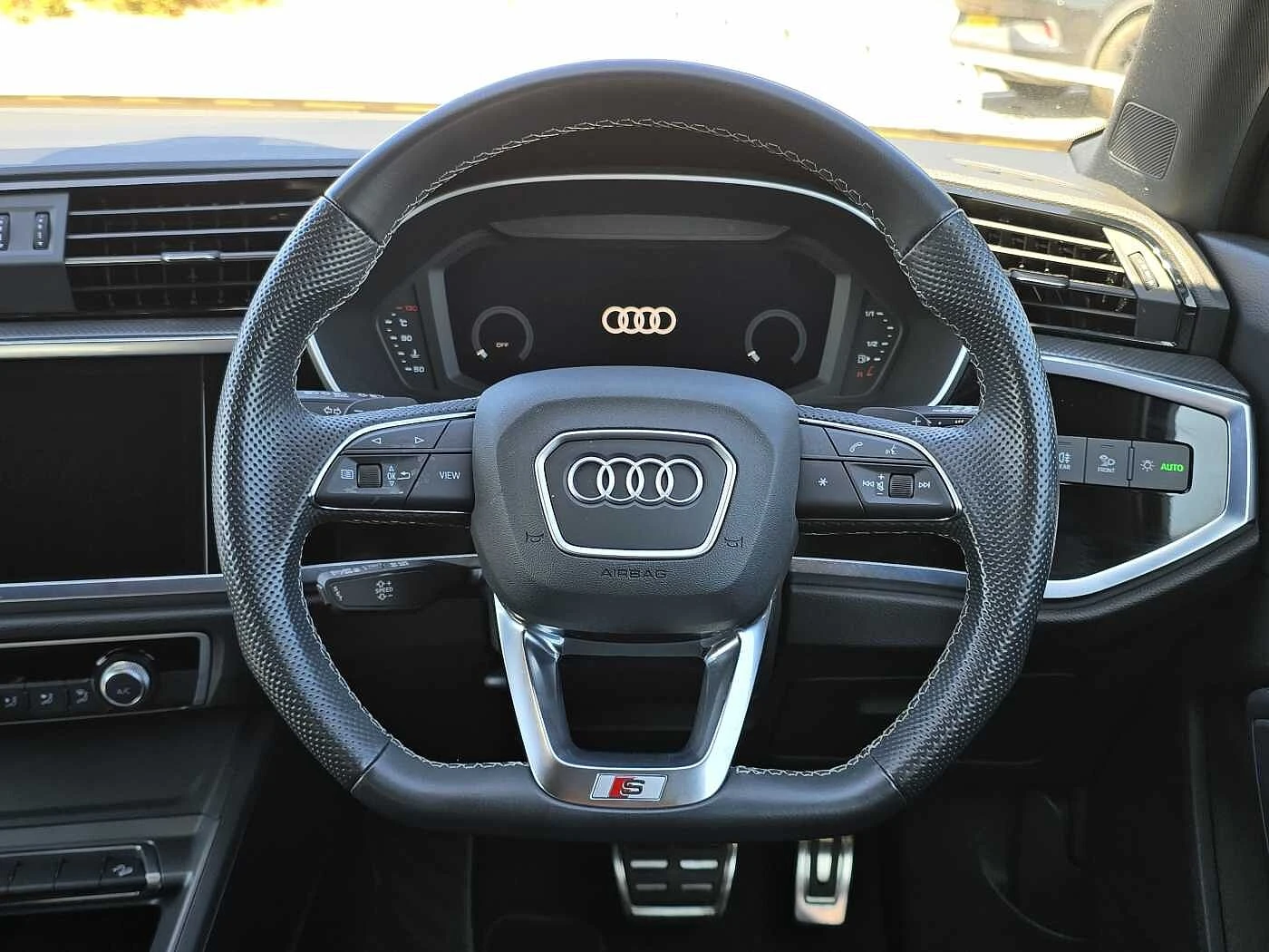 Audi-Q3-image-8