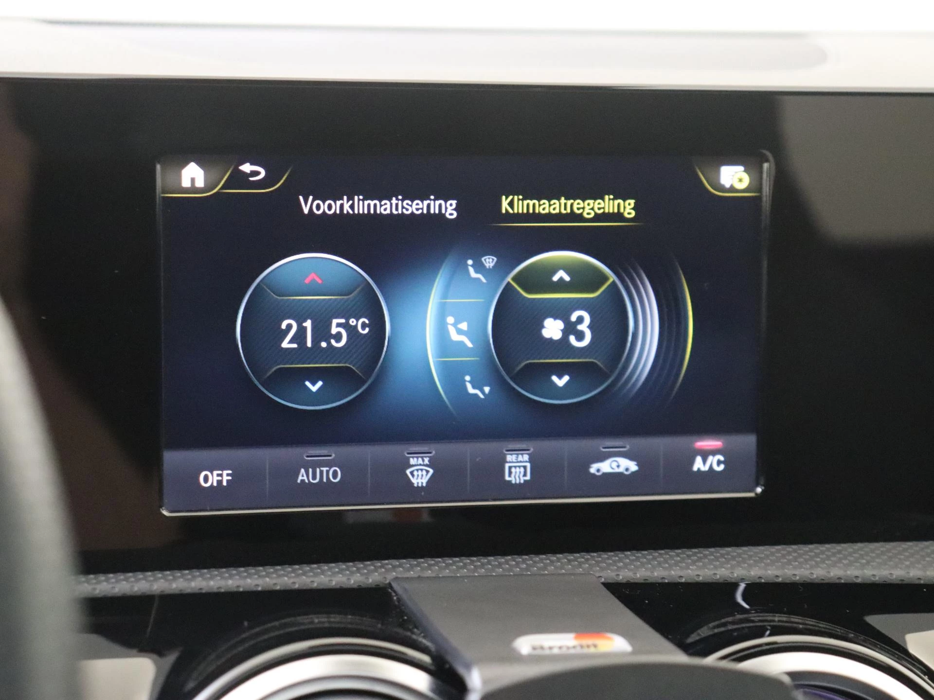 Mercedes-Benz-A-Klasse-image-17