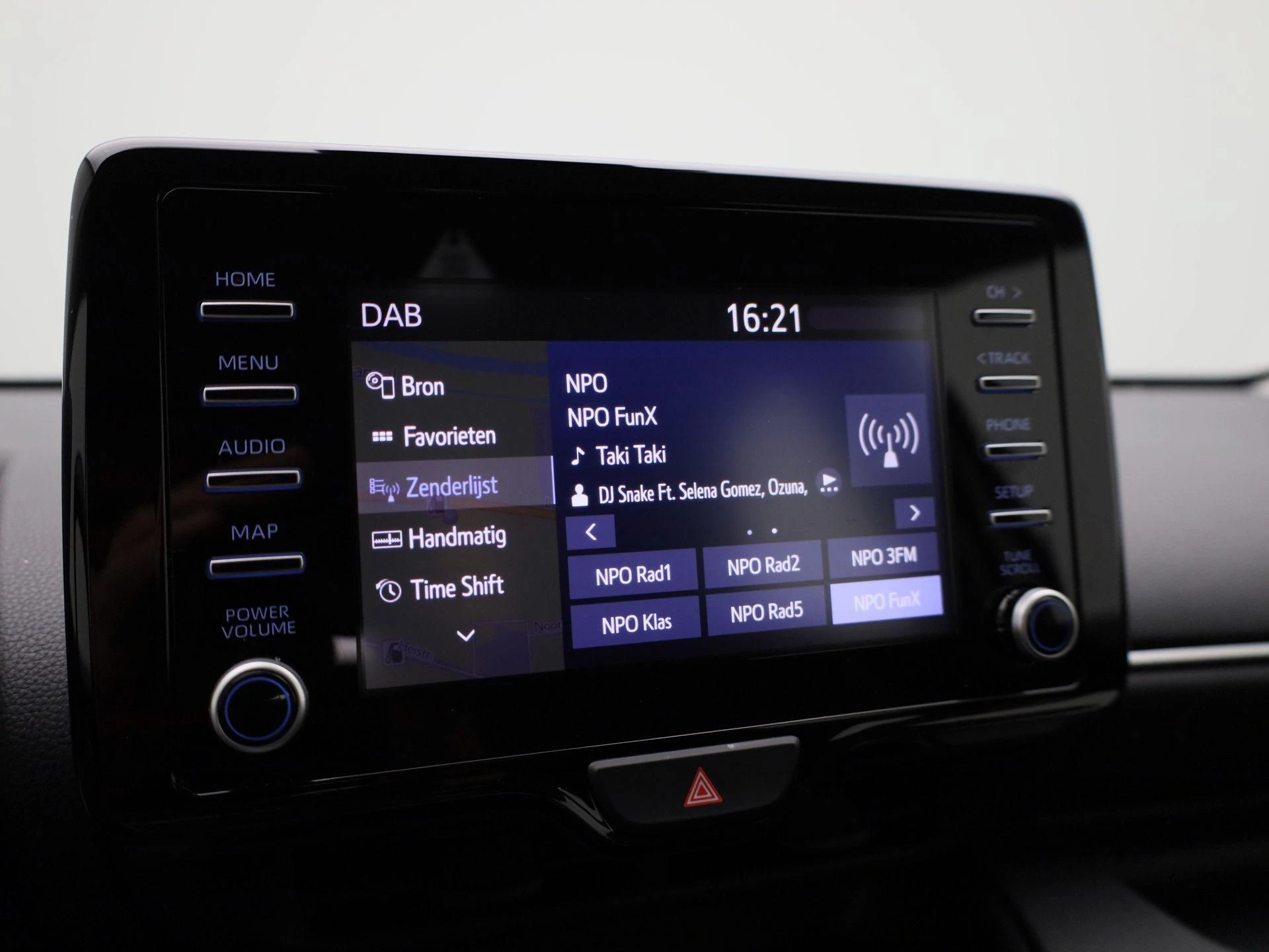 Toyota-Yaris-image-18