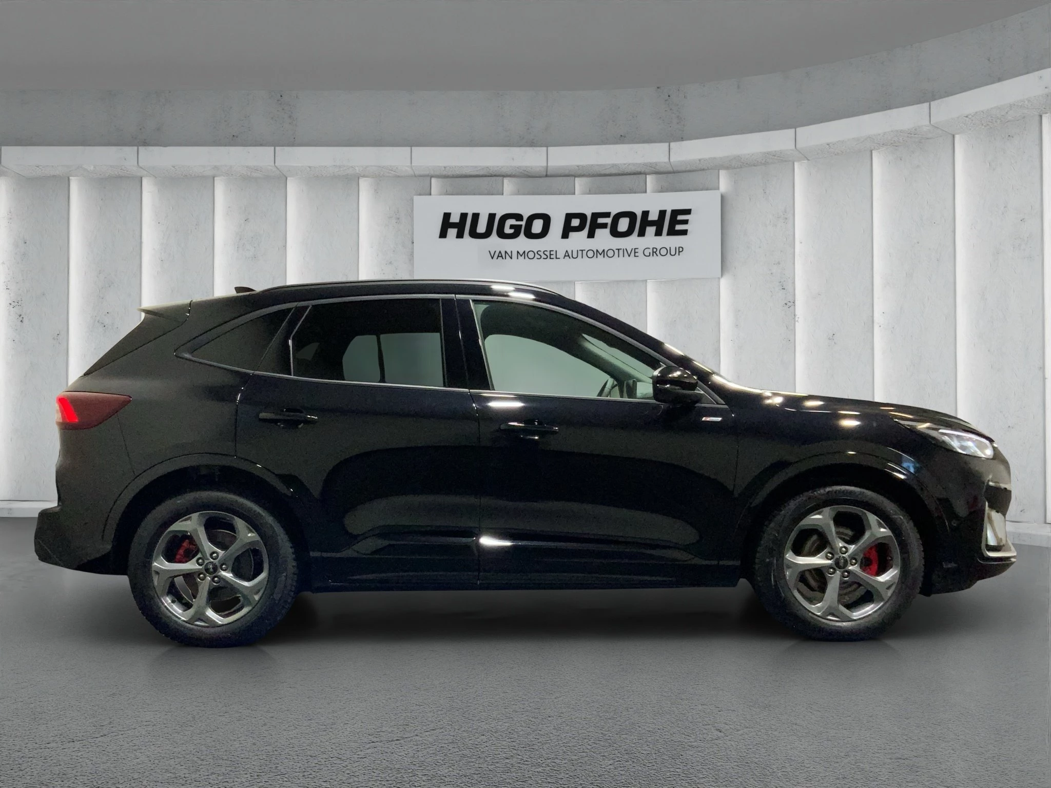 Ford Kuga ST-Line X Aut.*PANO*AHK*360GRAD*LED-MATRIX*NAVI*GRA*WINTER-PKT..