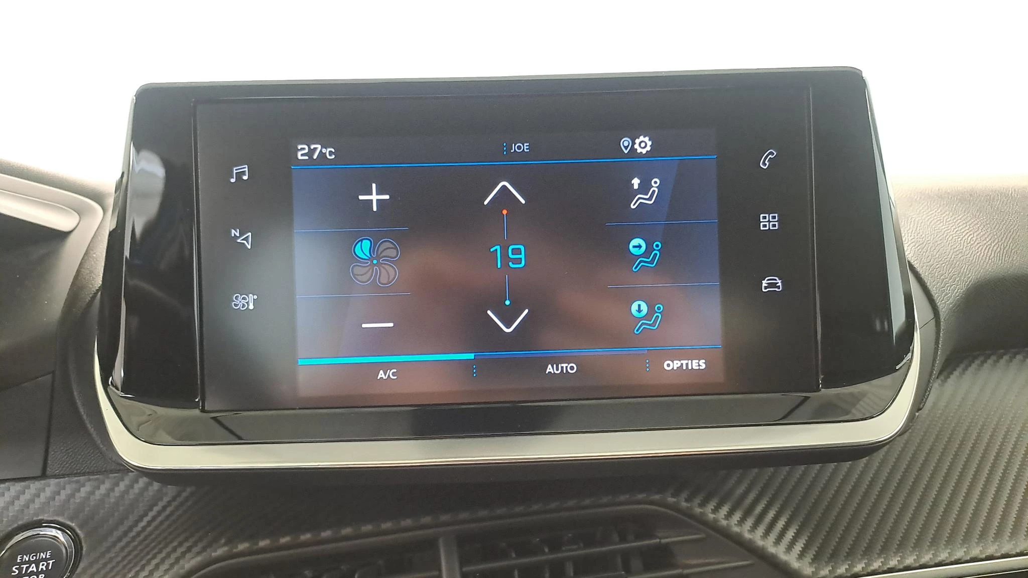 Peugeot-208-image-15