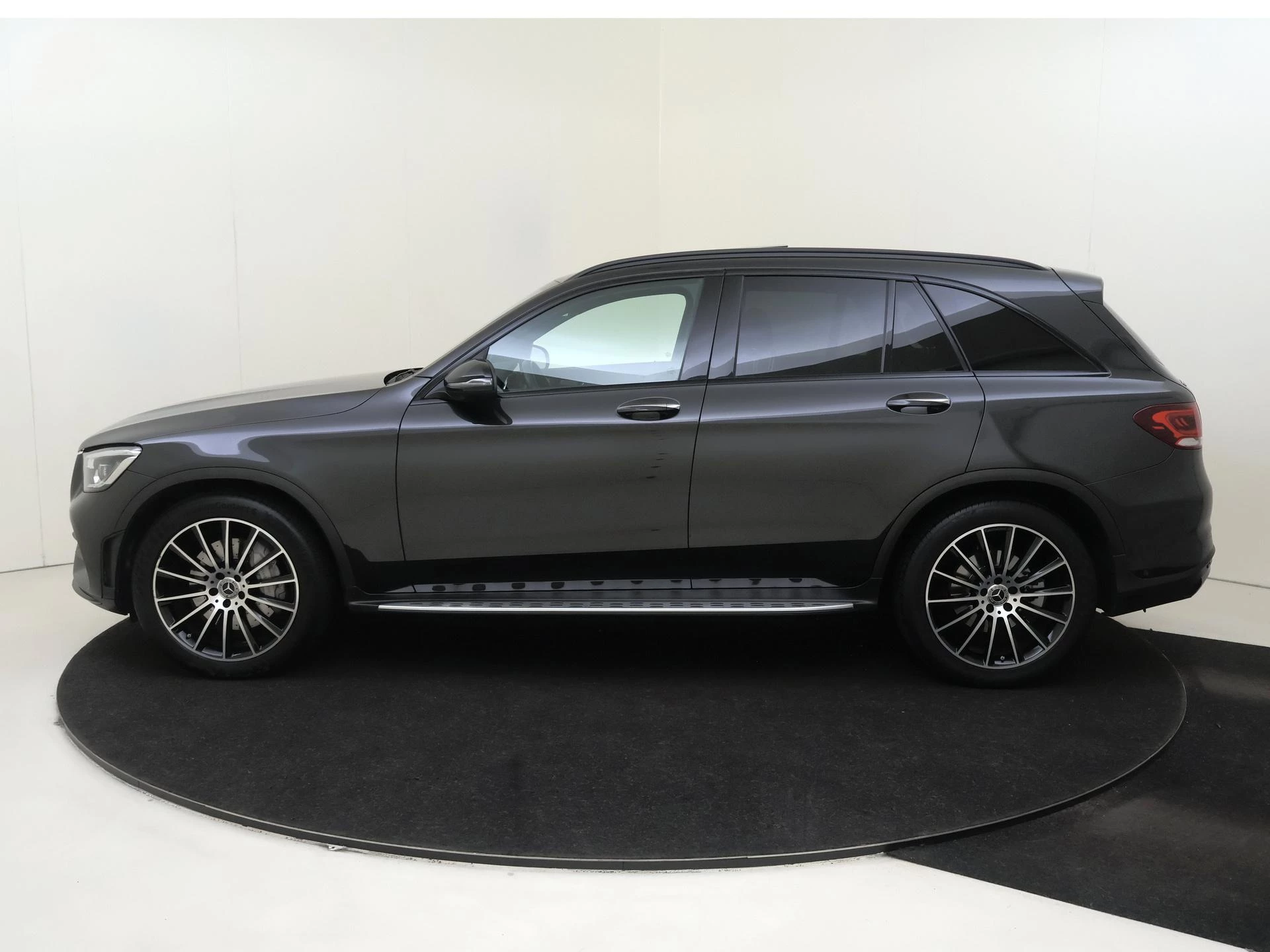 Mercedes-Benz-GLC-image-7