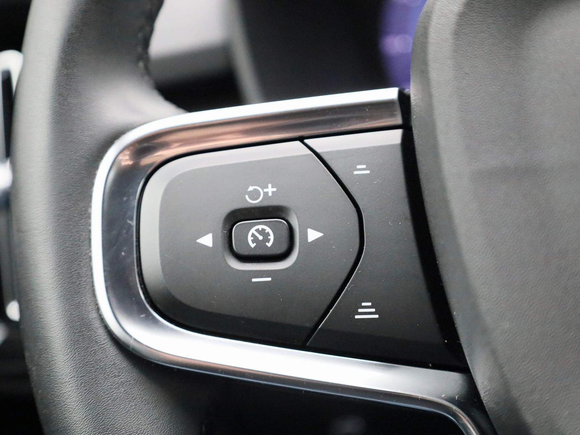 Volvo XC40 Recharge Core