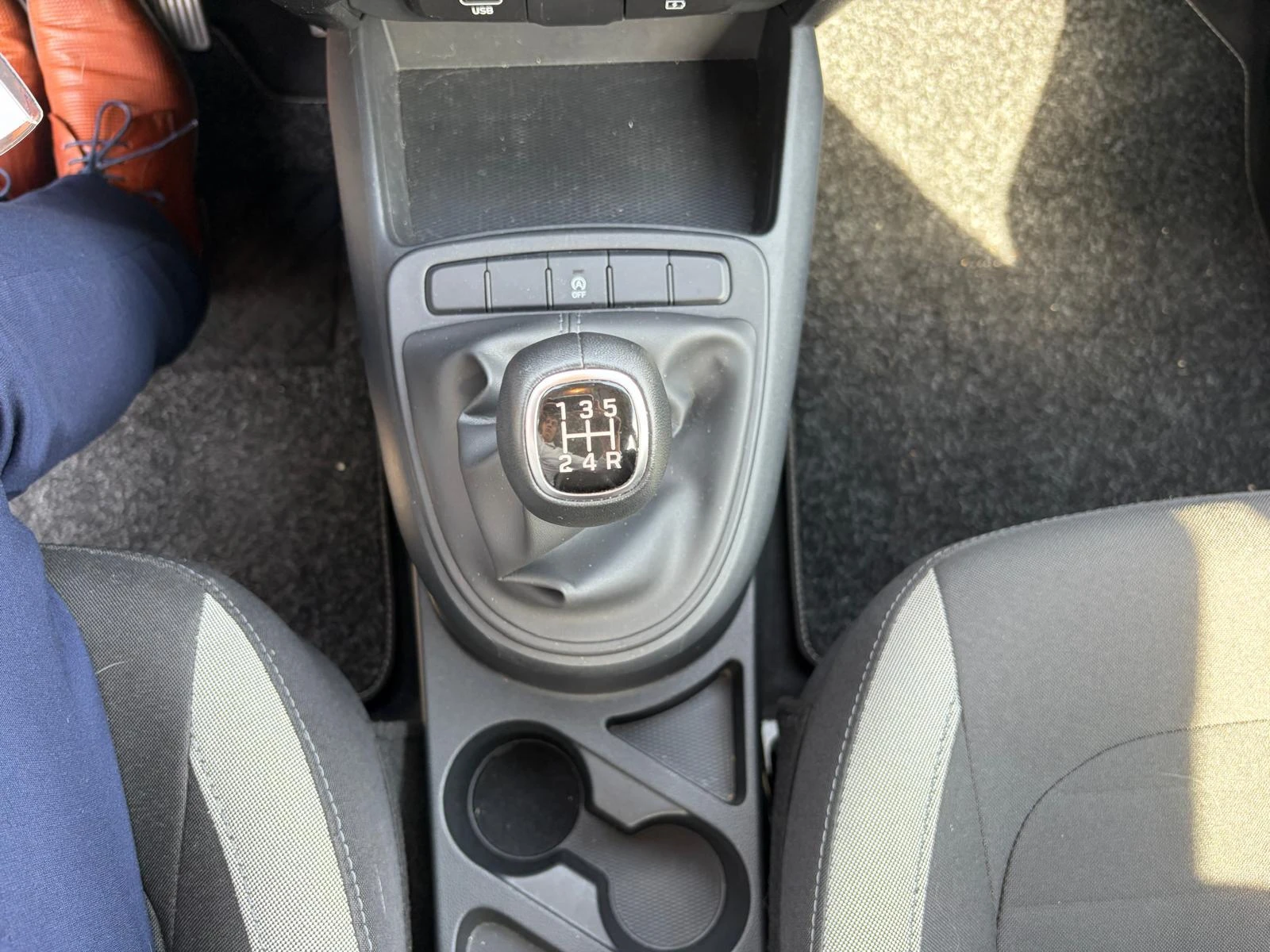 Hyundai-i10-image-14