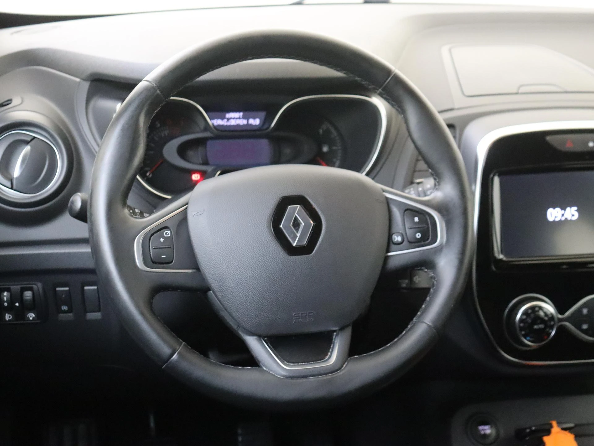 Renault-Captur-image-9