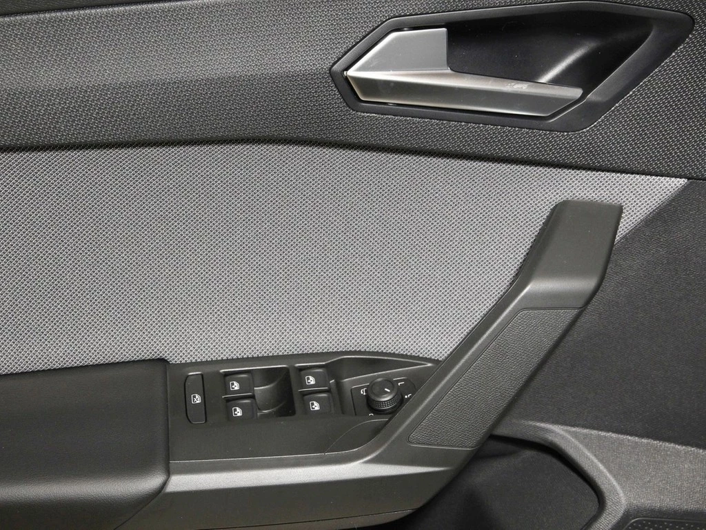 SEAT Leon Style Ed. 1.5 TSI UPE 38.035 Assist Navi
