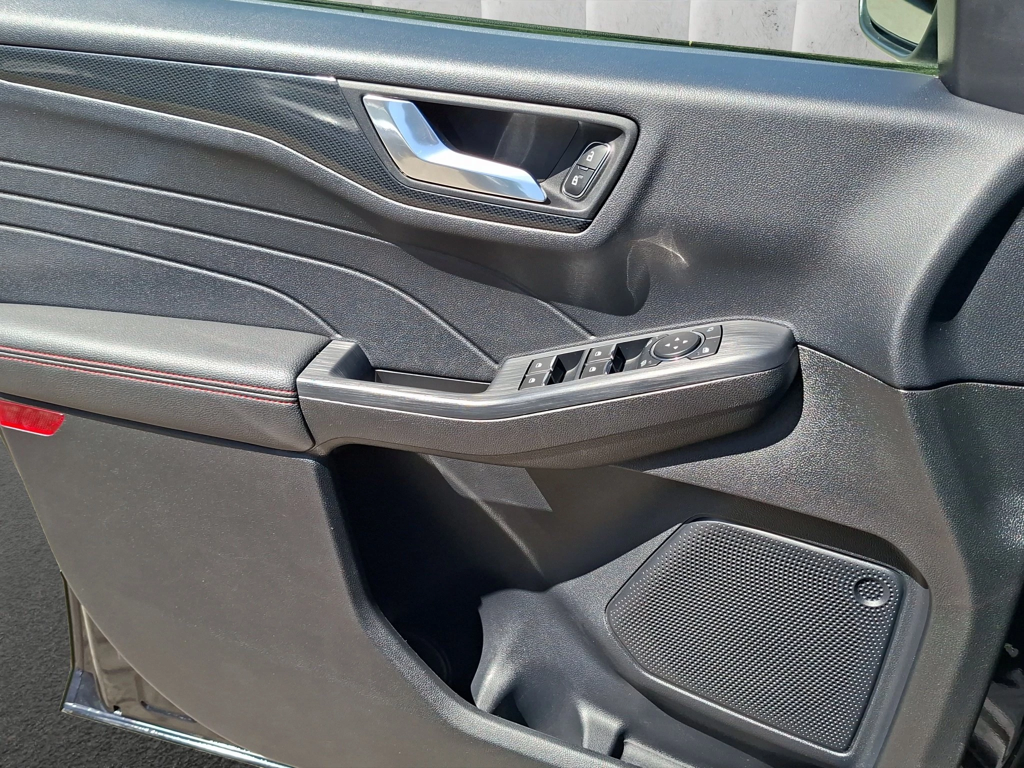 Ford Kuga ST-Line X 1.5 EB LED | ACC | GJR | RFK | SHZ | PDC | LMF | Navi