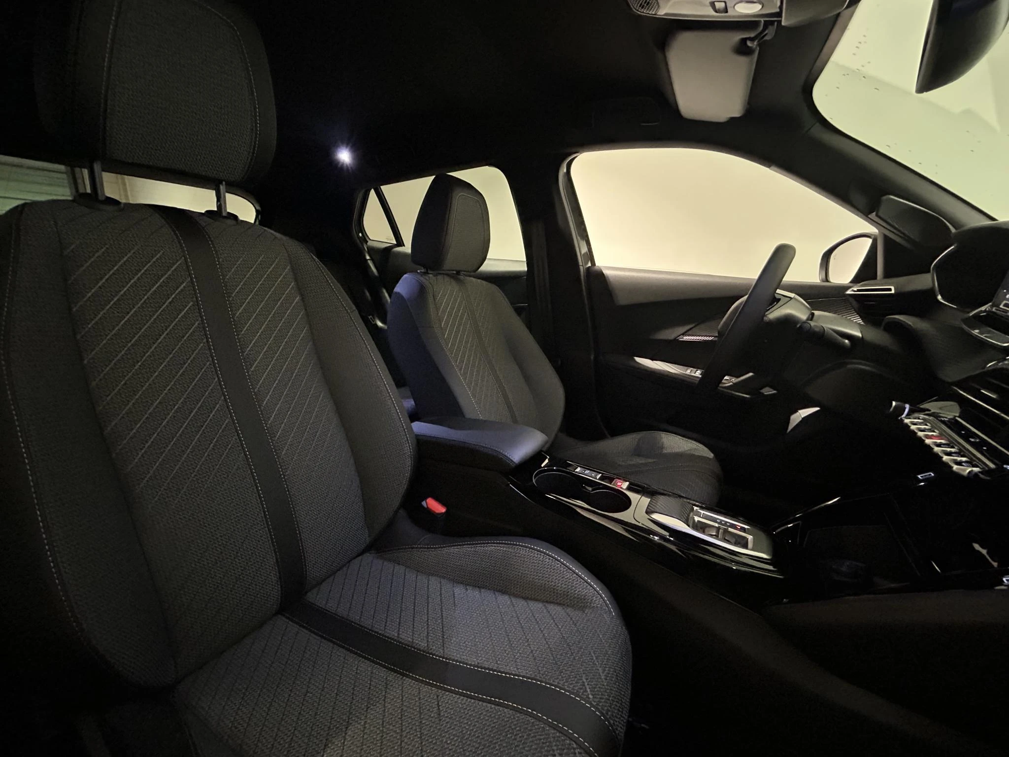 Peugeot-2008-image-19
