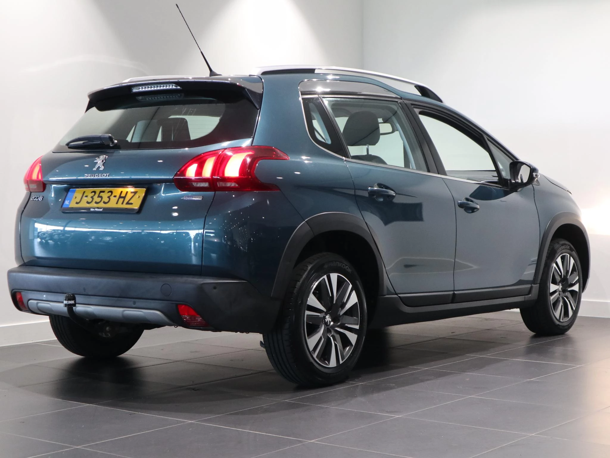 Peugeot-2008-image-4