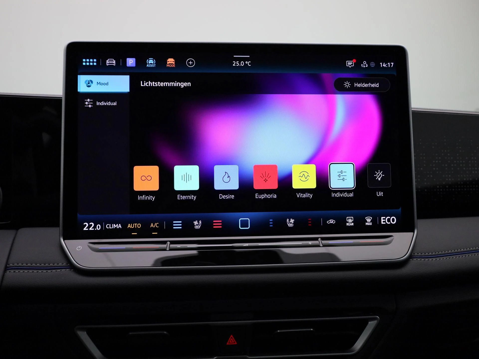 Volkswagen-Tiguan-image-35