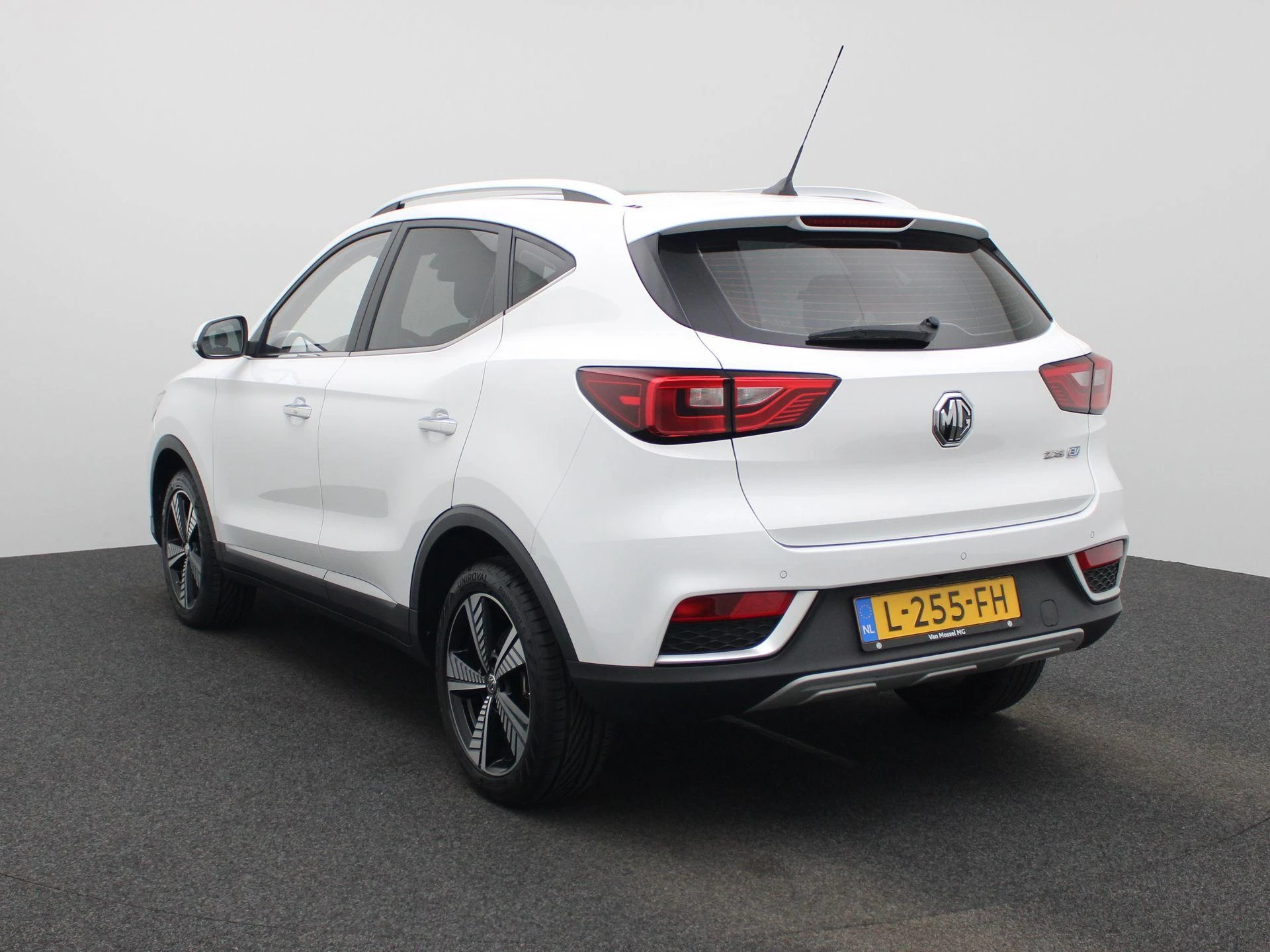 MG ZS EV Luxury 45 kWh