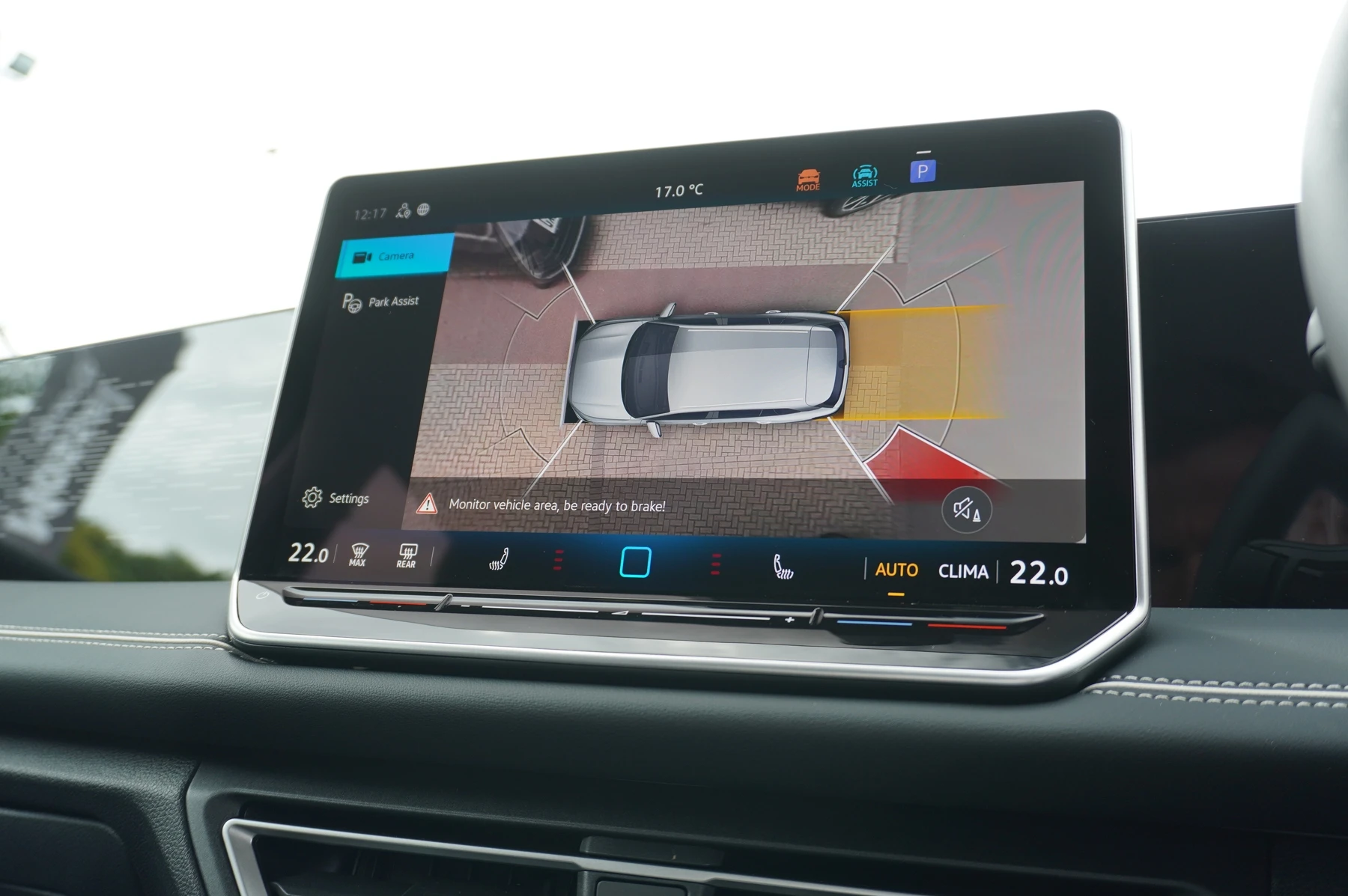 Volkswagen-Tiguan-image-23