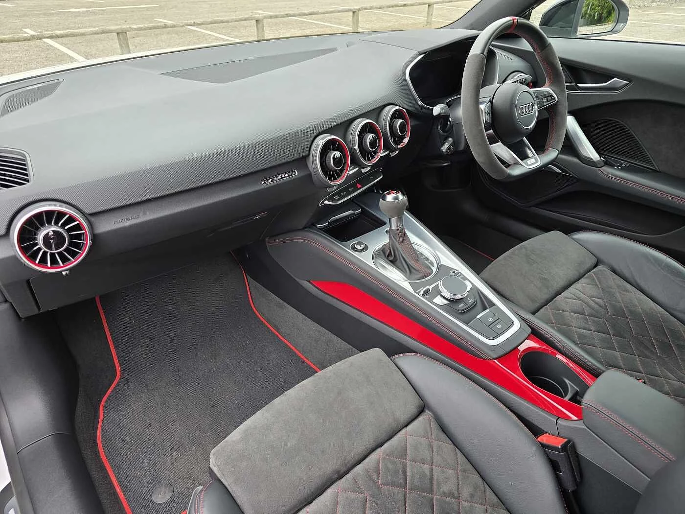 Audi-TT-image-1