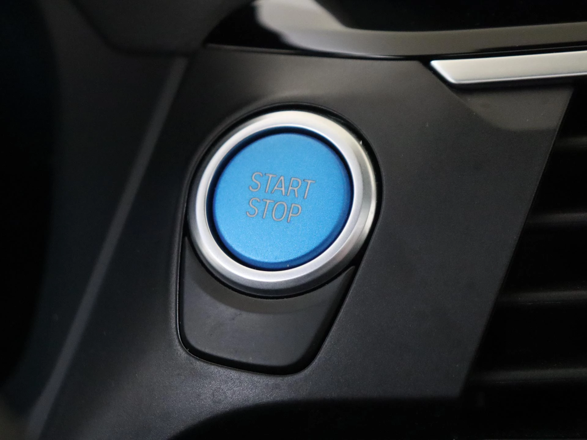 BMW iX3 High Executive 80 kWh