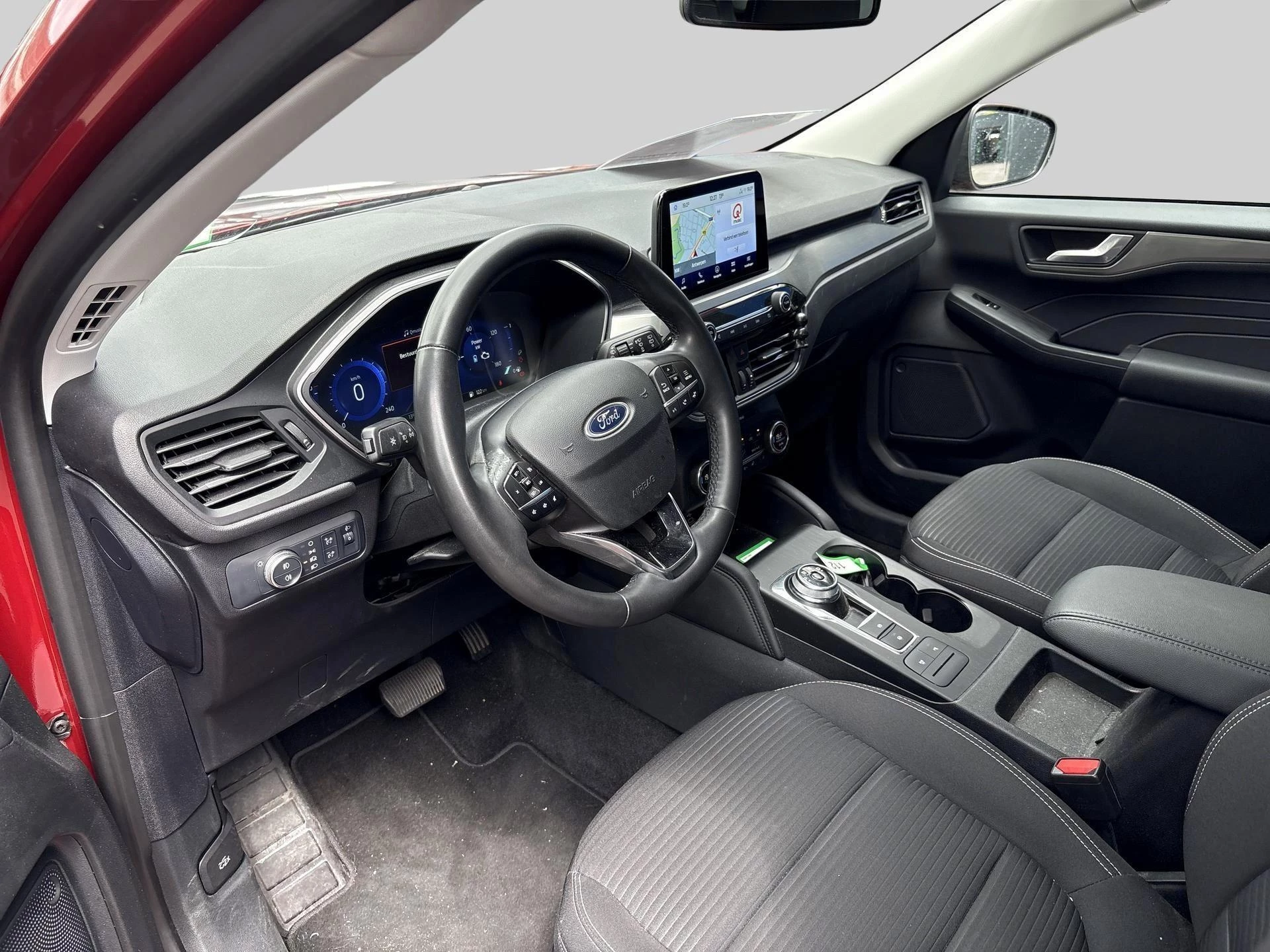 Ford Kuga 2.5i FHEV Aut. 140kW Titanium