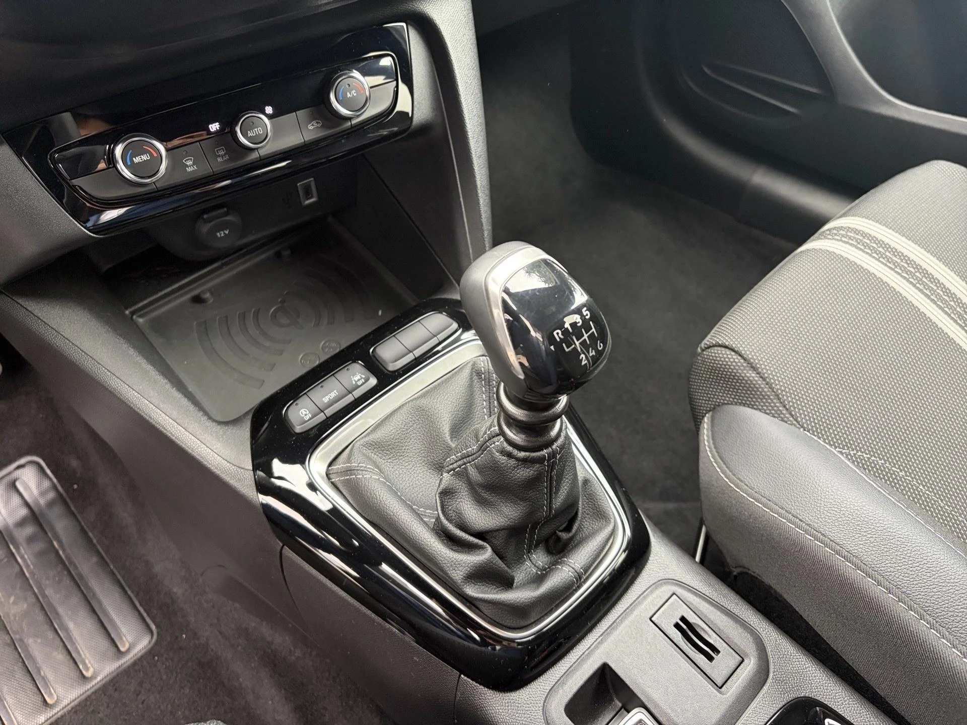 Opel-Corsa-image-13