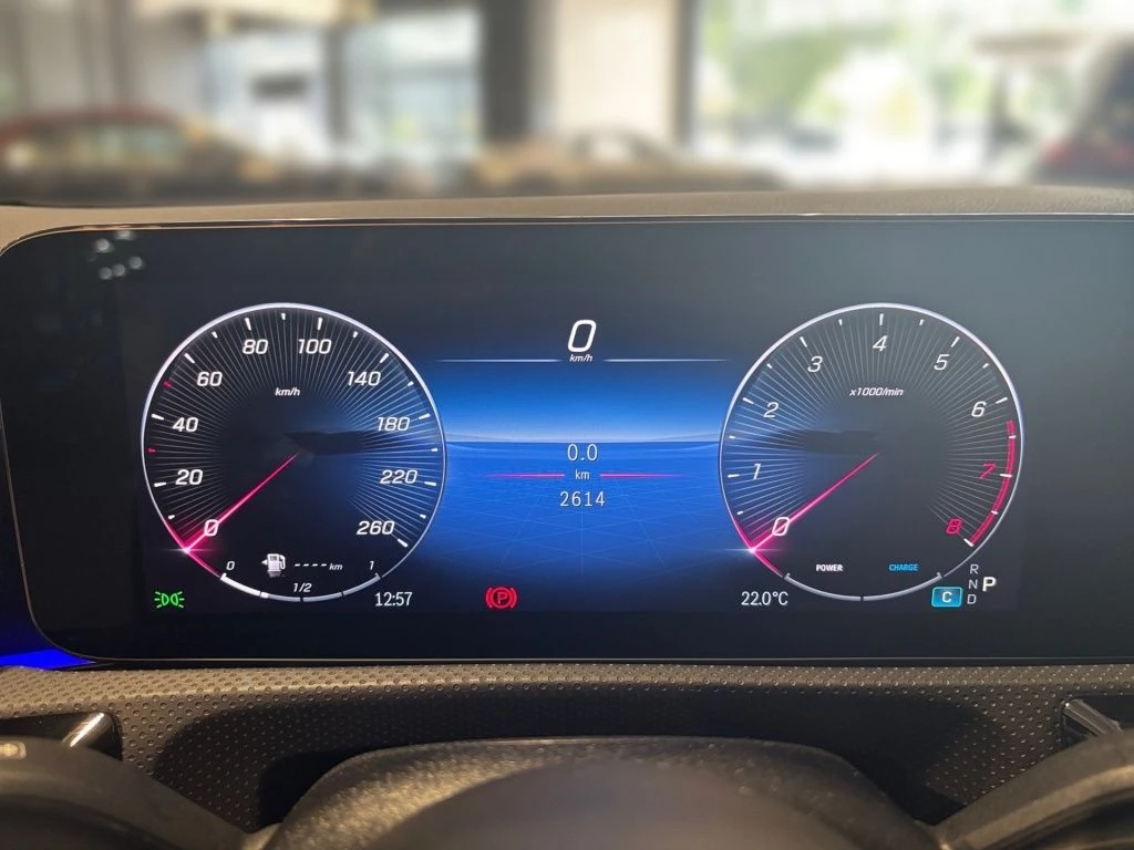 Mercedes-Benz-A-Klasse 200-image-6