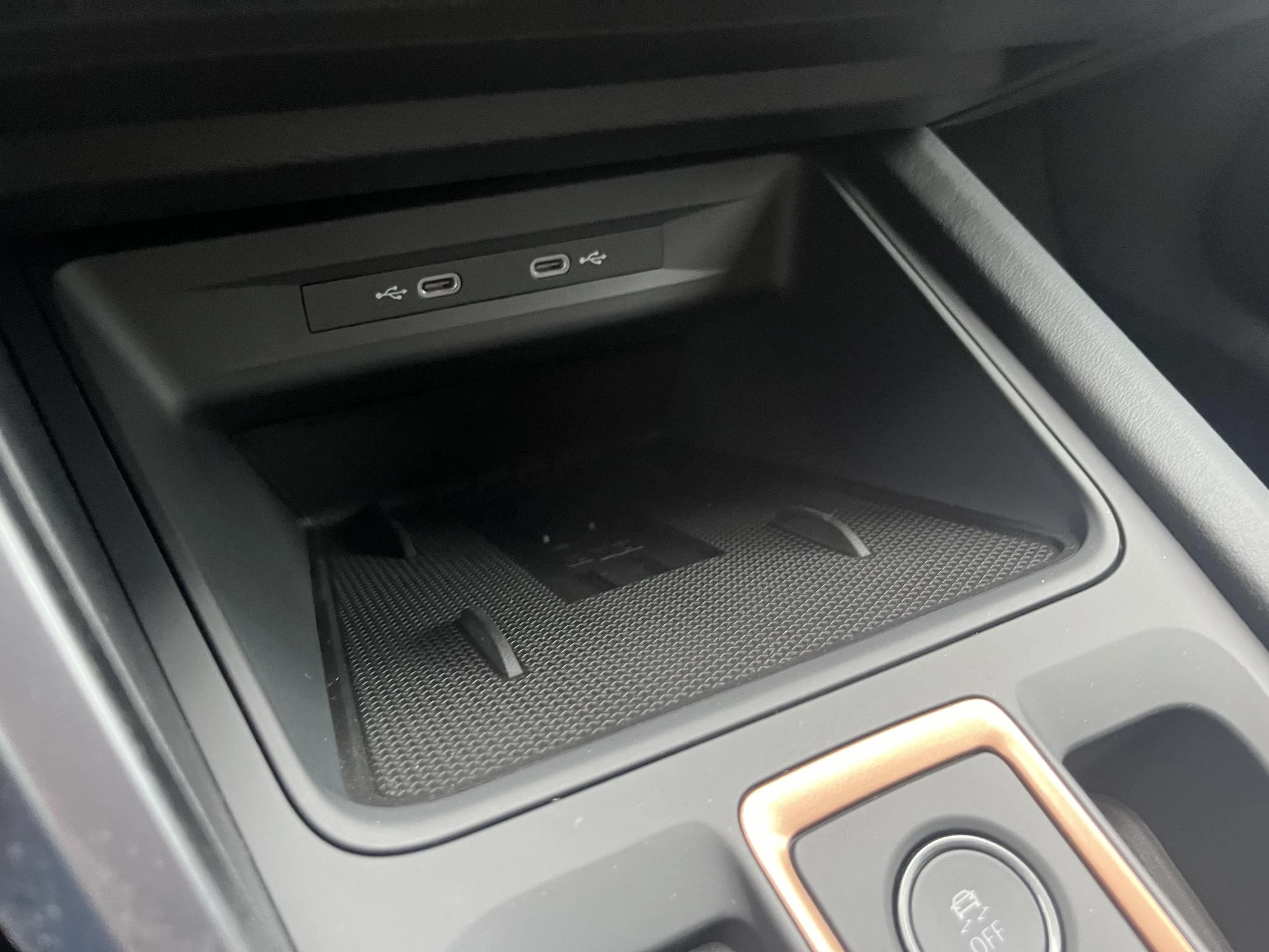 CUPRA-Leon-image-18