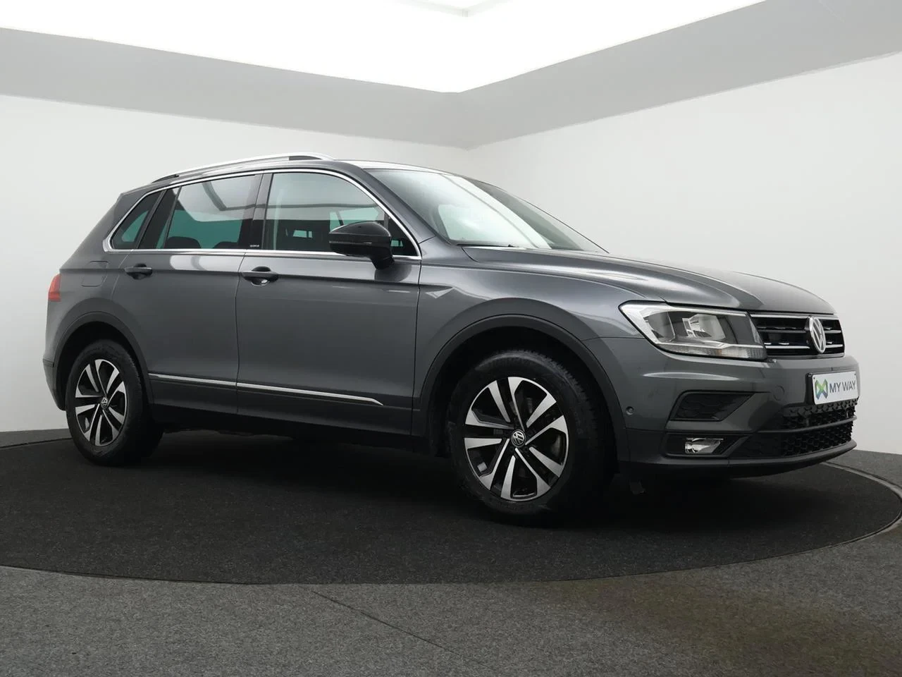 Volkswagen-Tiguan-image-1
