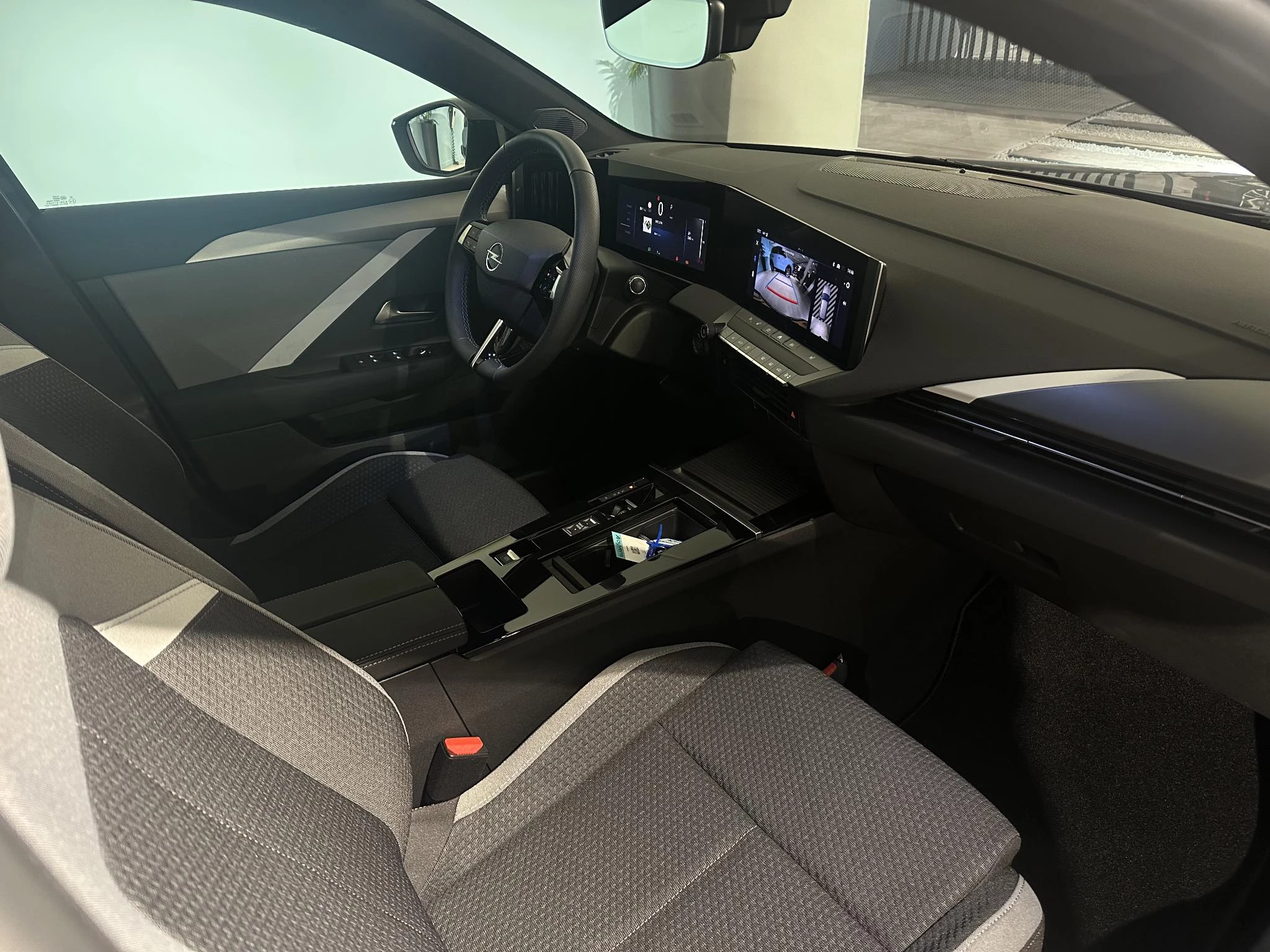 Opel-Astra-image-15