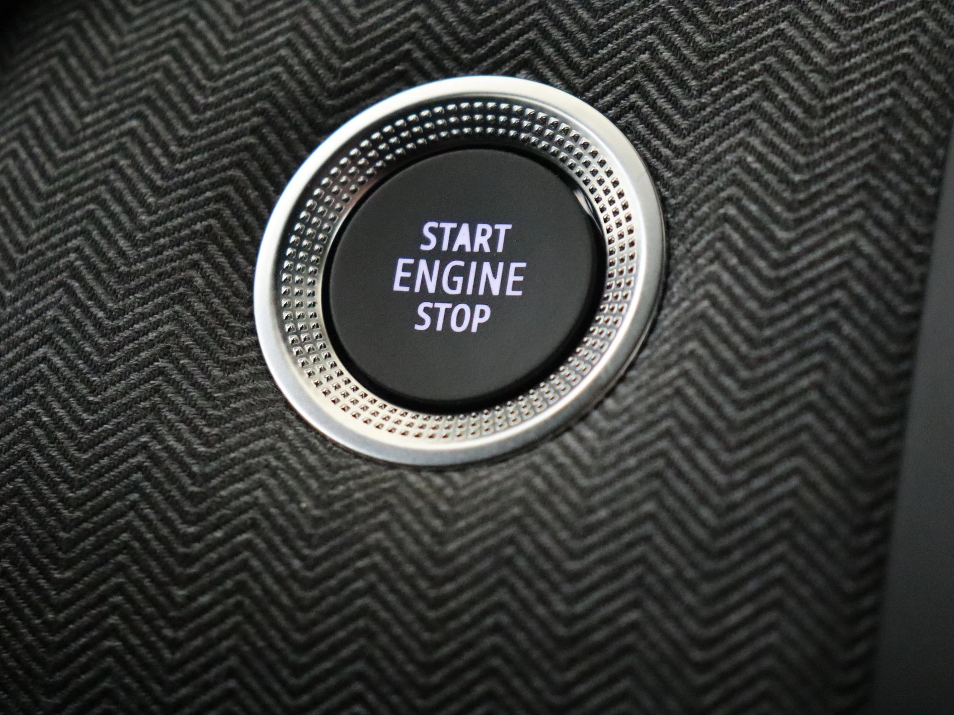 Renault-Clio-image-25