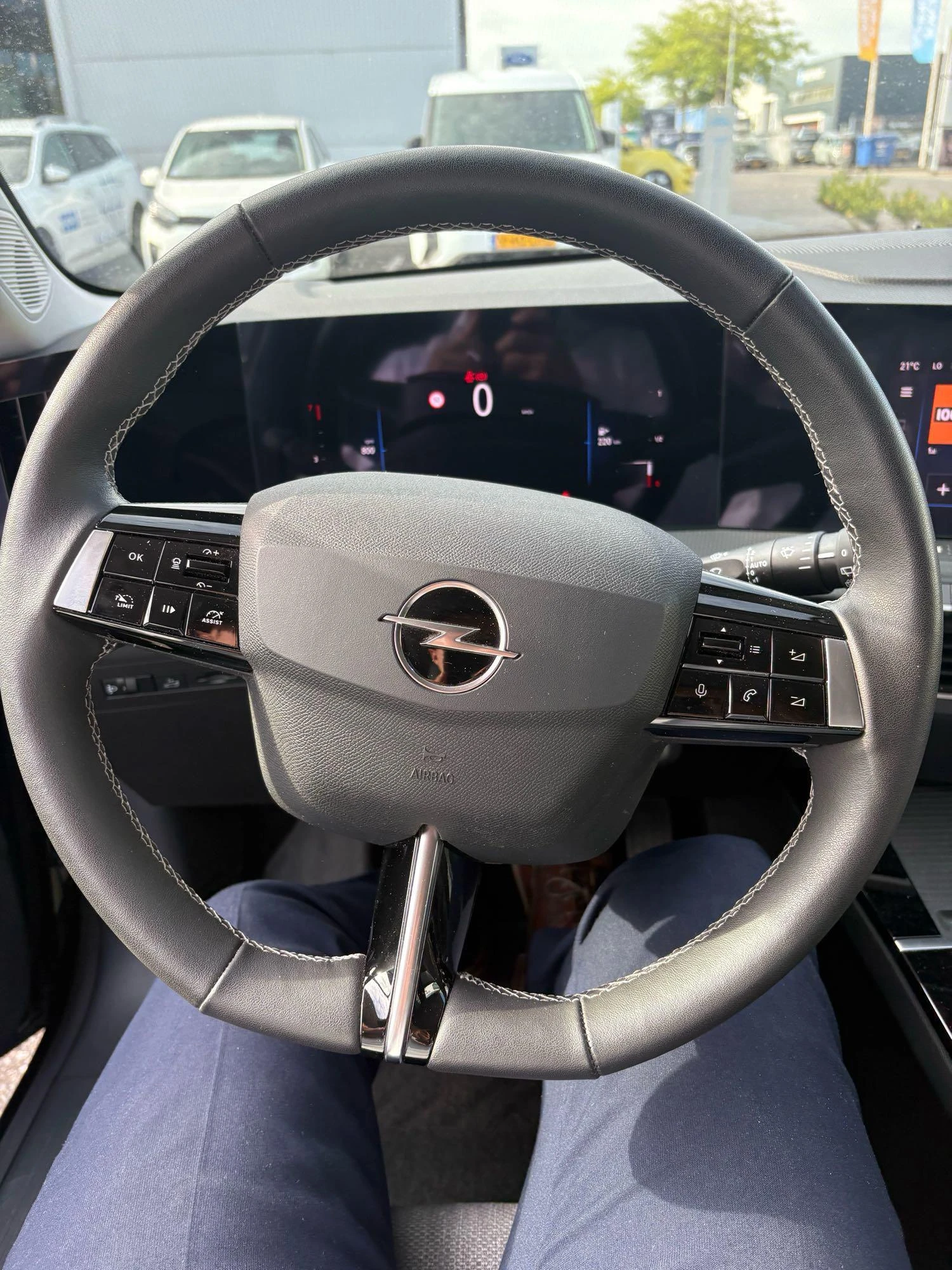 Opel-Astra-image-12