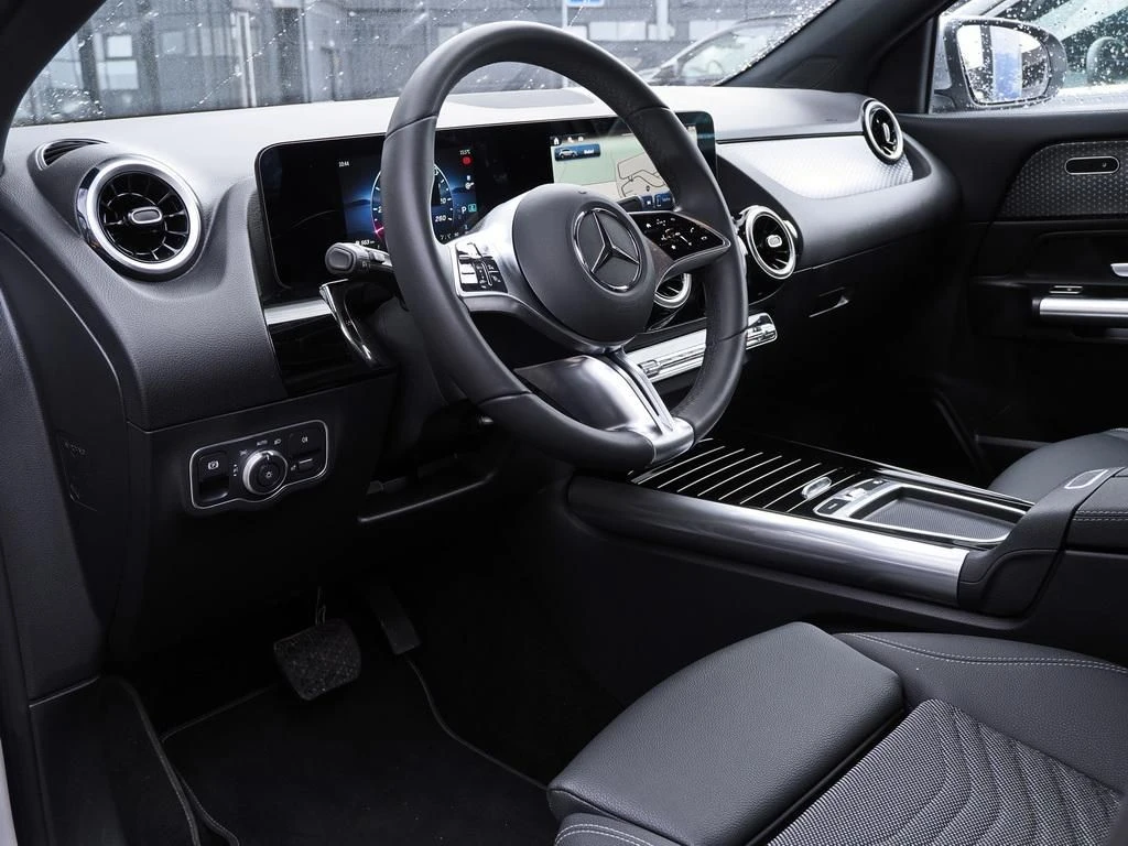 Mercedes-Benz-GLA 200 d-image-7