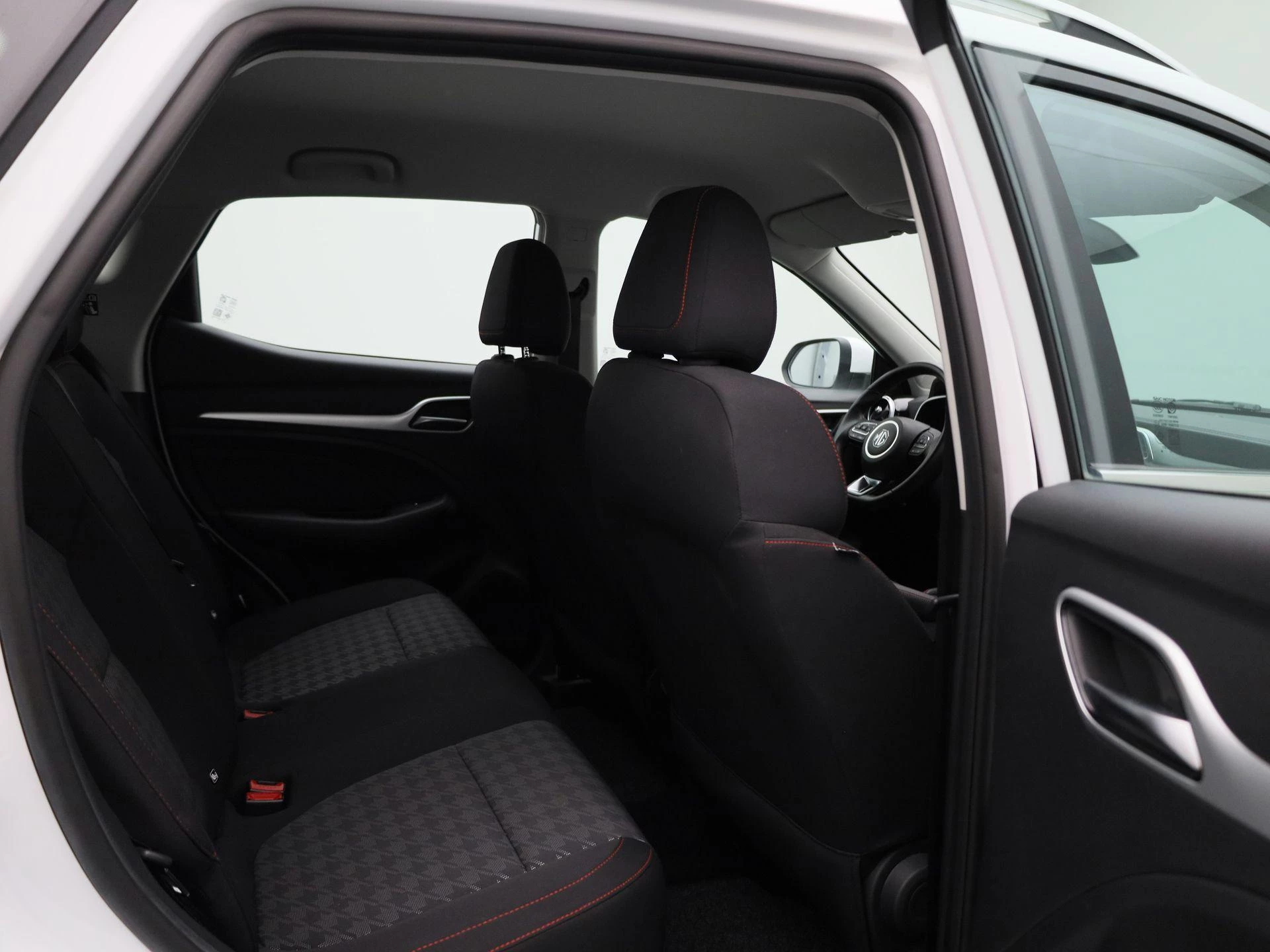 MG-ZS-image-31