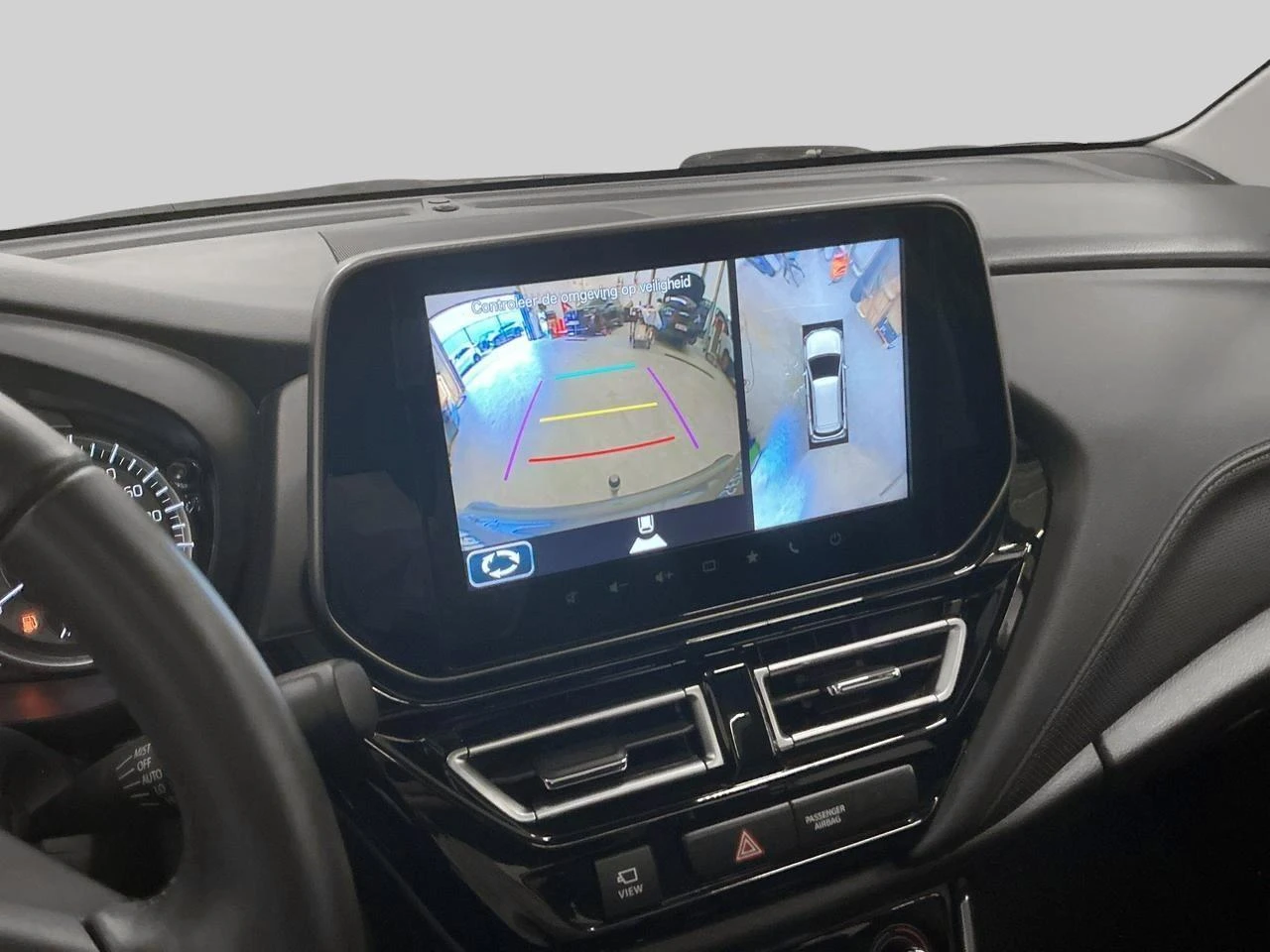 Suzuki-S-Cross-image-11