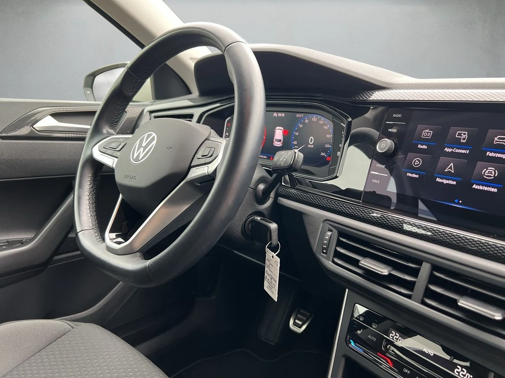 Volkswagen-Polo-image-6