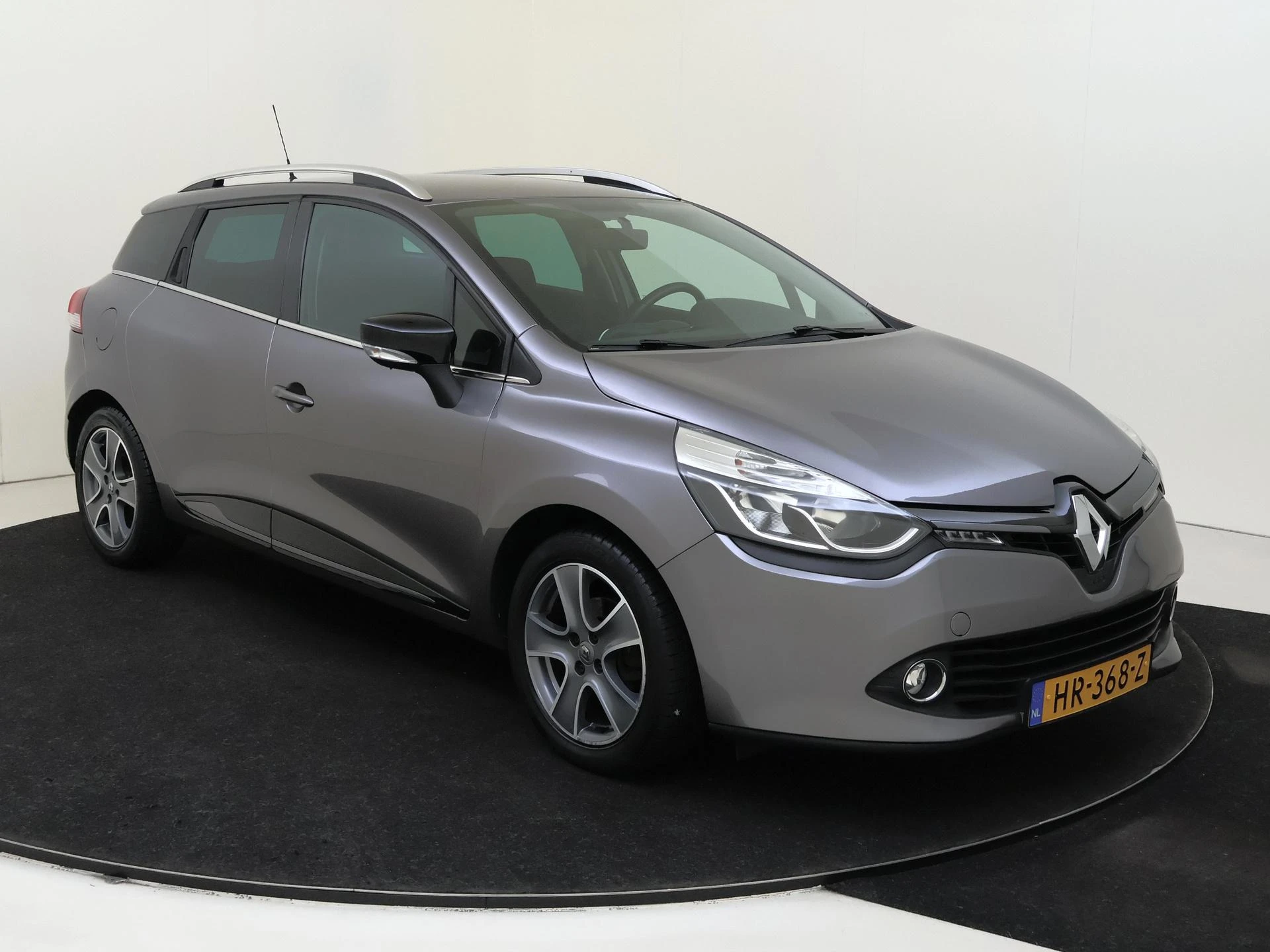 Renault-Clio-image-1