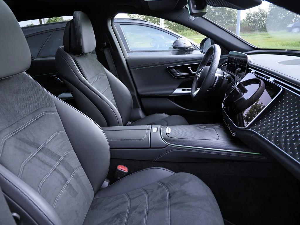 Mercedes-Benz-E-Klasse 220 d-image-11